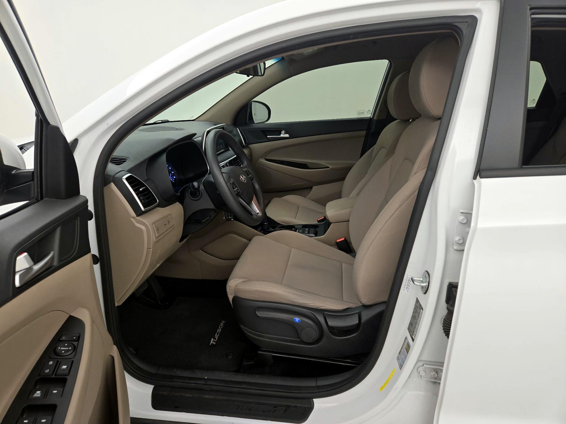 Thumbnail: 2019 Hyundai Tucson - 11