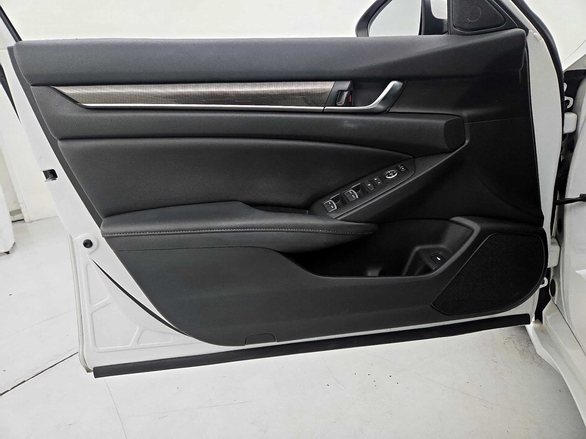 Thumbnail: 2019 Honda Accord - 12