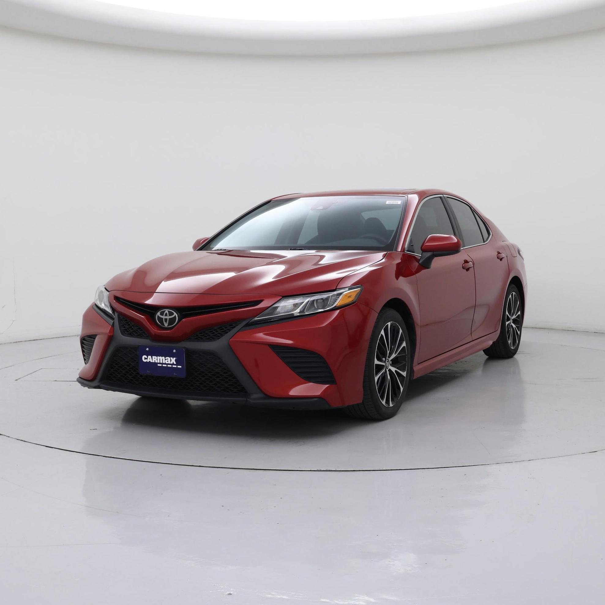 Thumbnail: 2019 Toyota Camry - 4