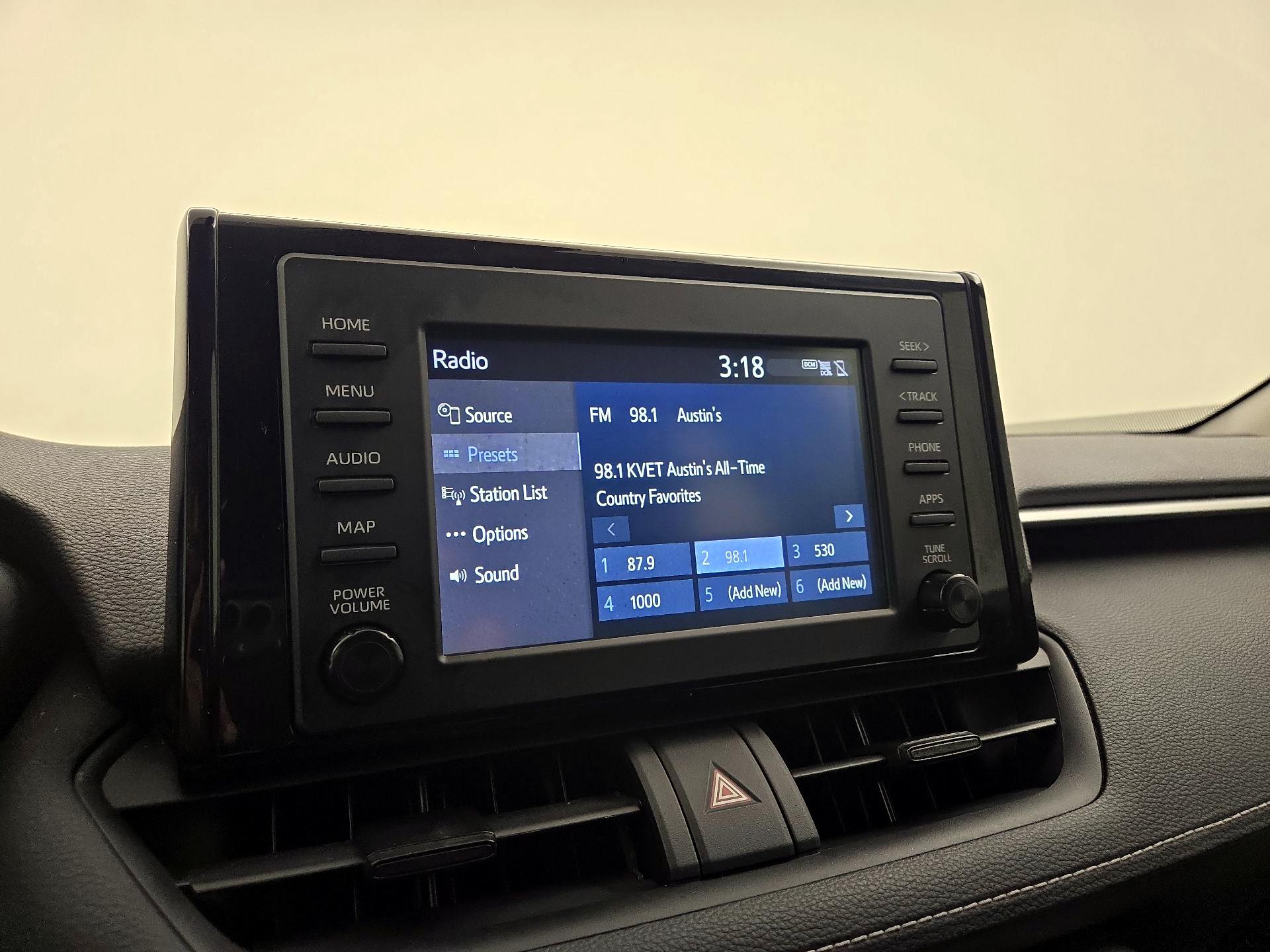 Thumbnail: 2019 Toyota RAV4 - 15