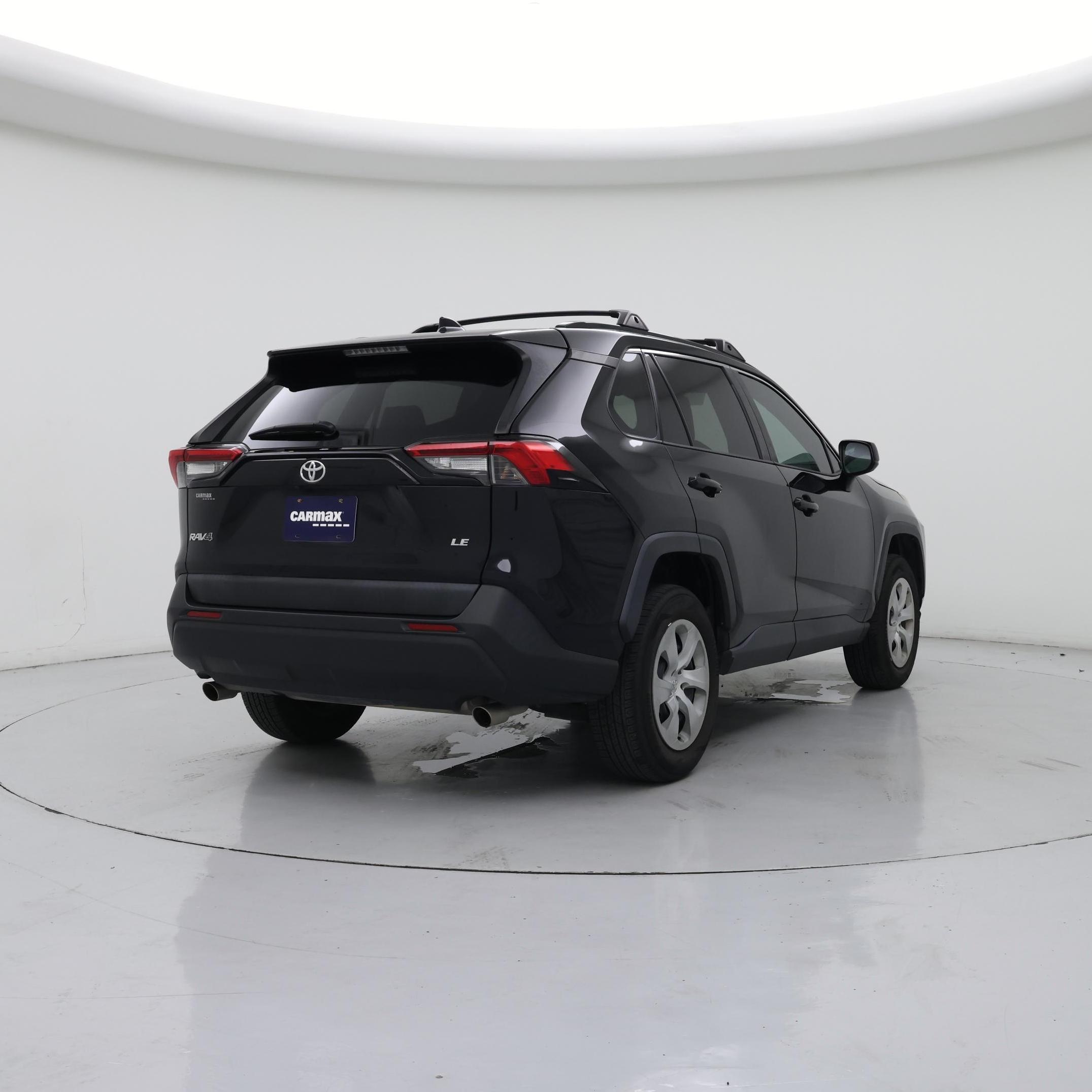 Thumbnail: 2019 Toyota RAV4 - 8