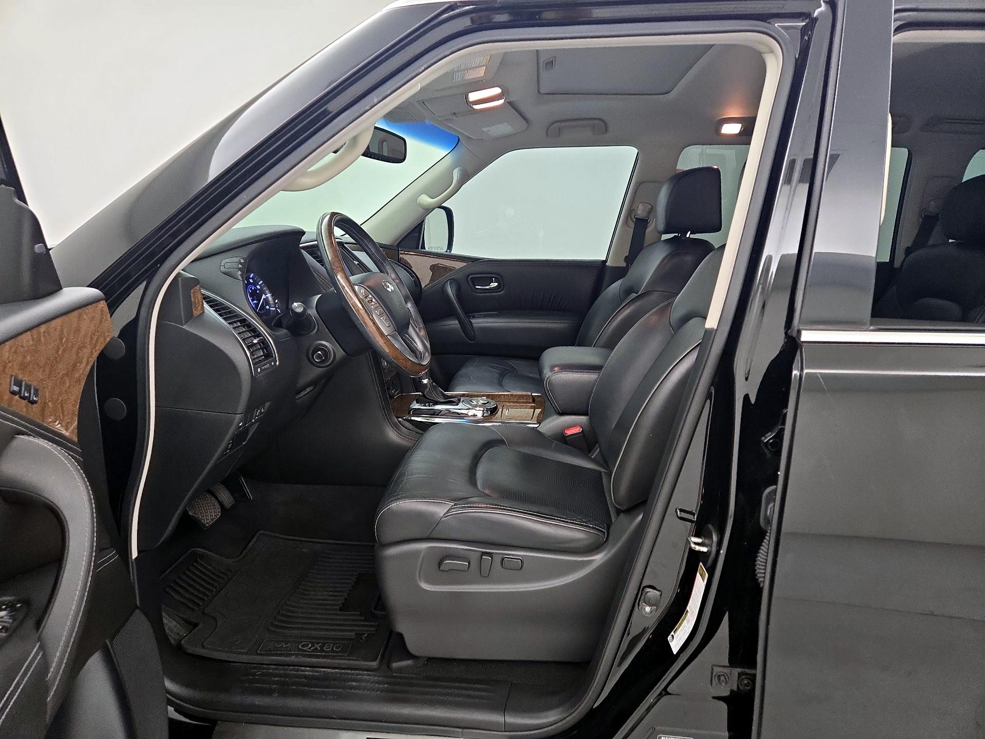 Thumbnail: 2017 INFINITI QX80 - 9