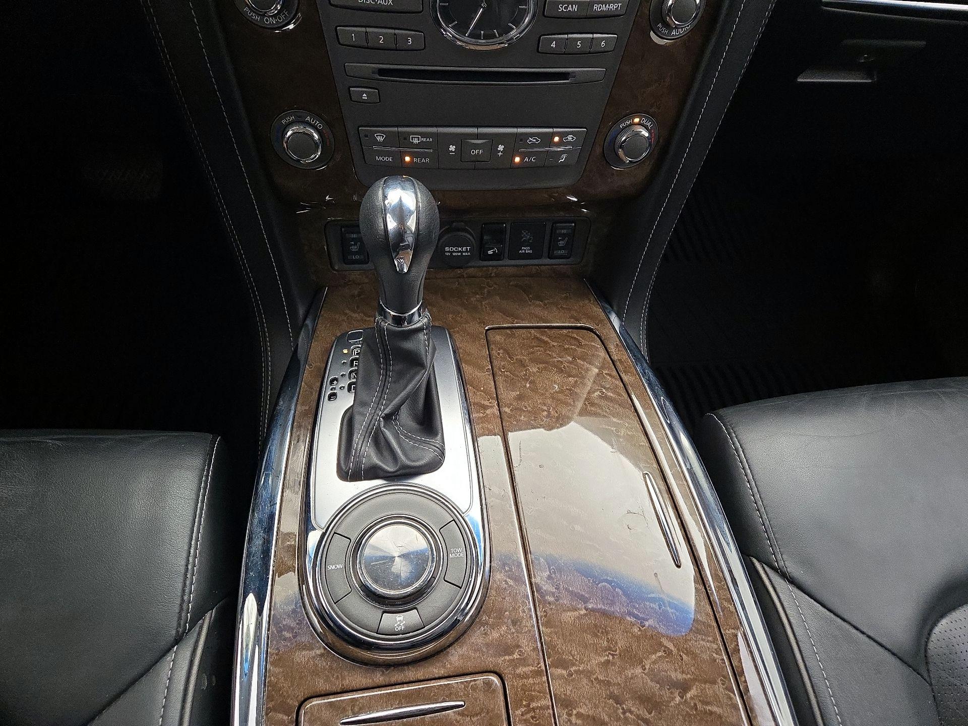 Thumbnail: 2017 INFINITI QX80 - 16
