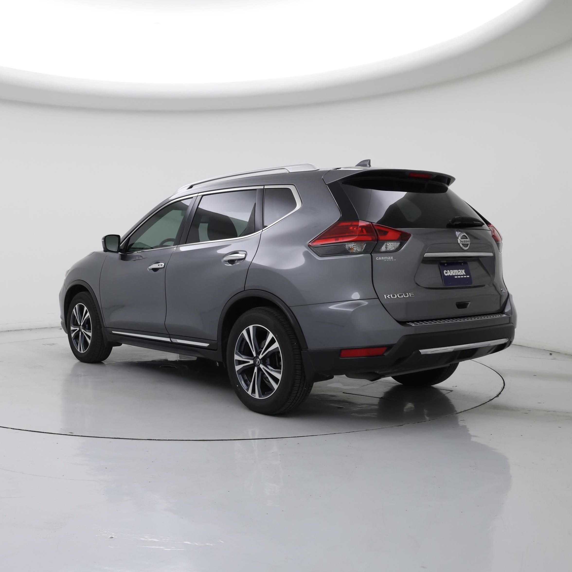 Thumbnail: 2017 Nissan Rogue - 2