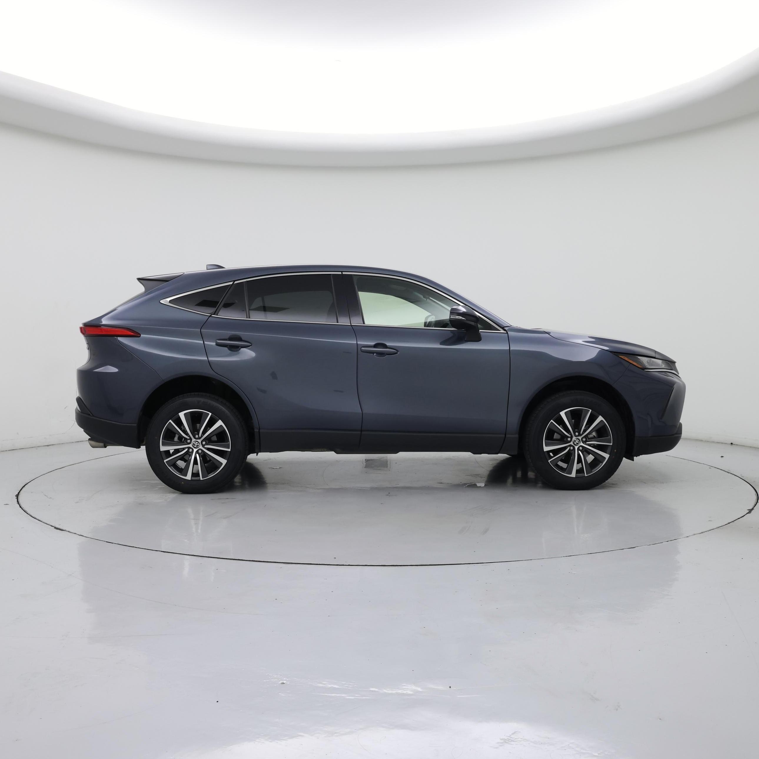 Thumbnail: 2022 Toyota Venza - 7