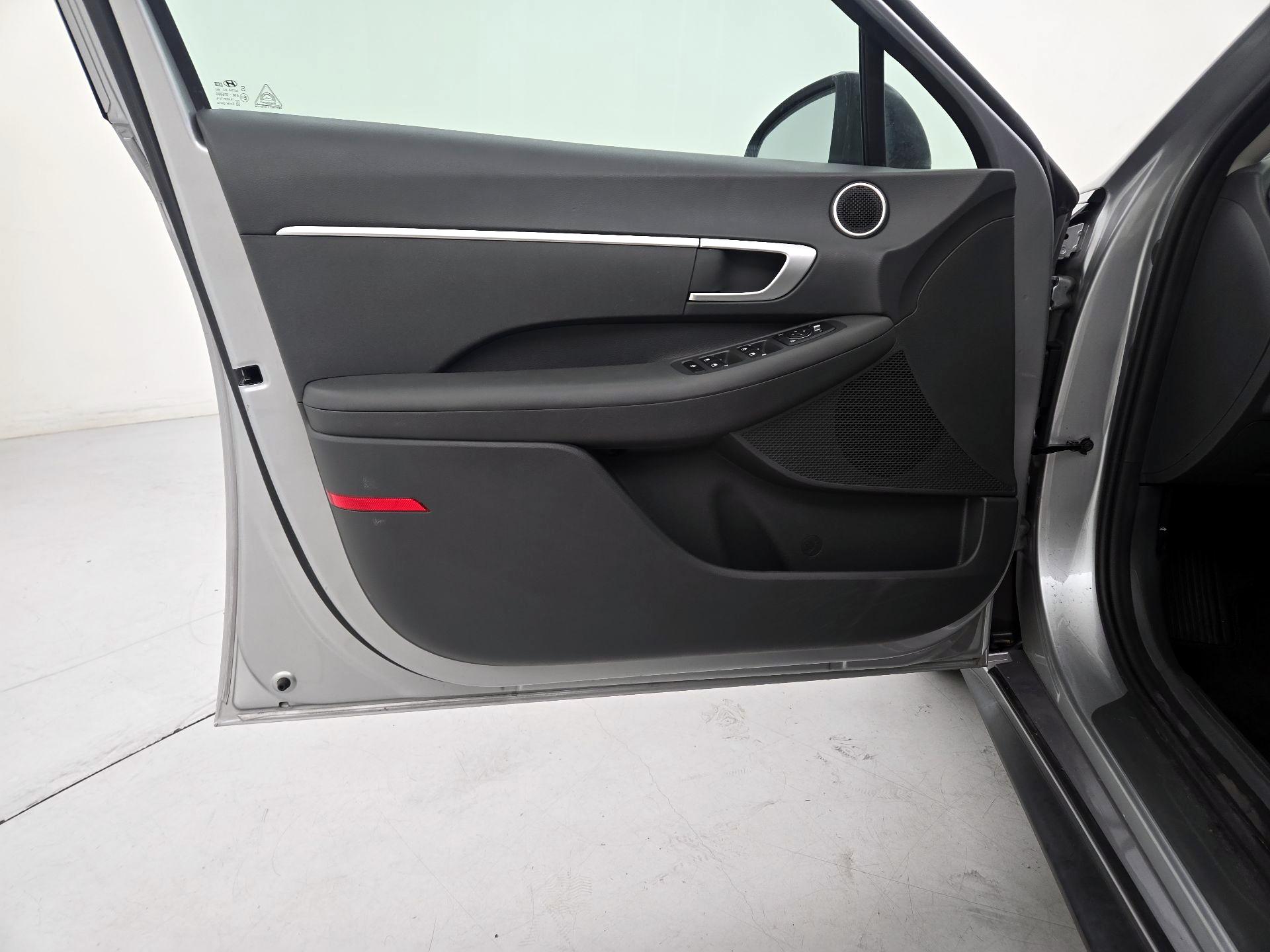 Thumbnail: 2021 Hyundai Sonata - 12
