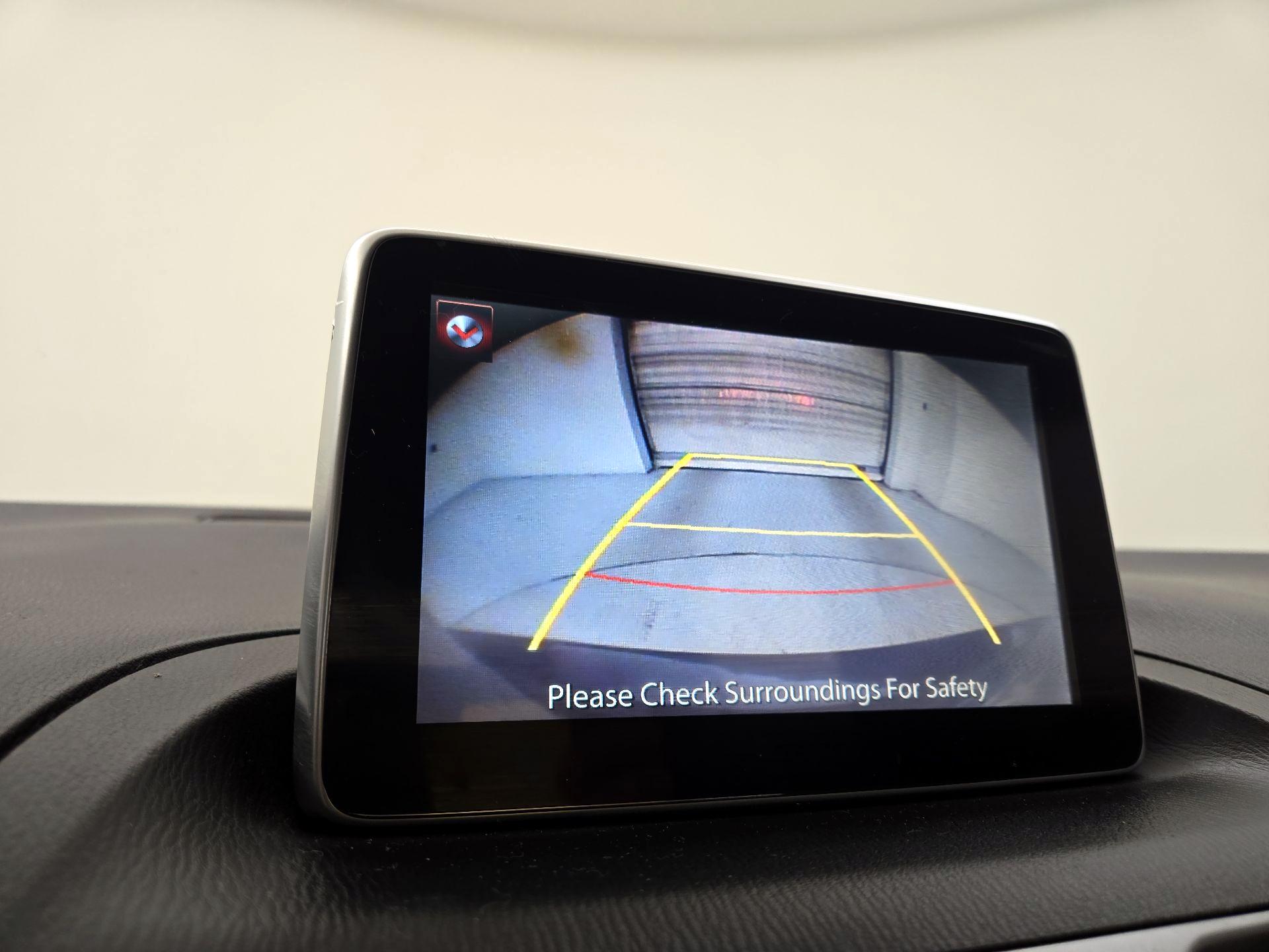 Thumbnail: 2015 Mazda Mazda3 - 12