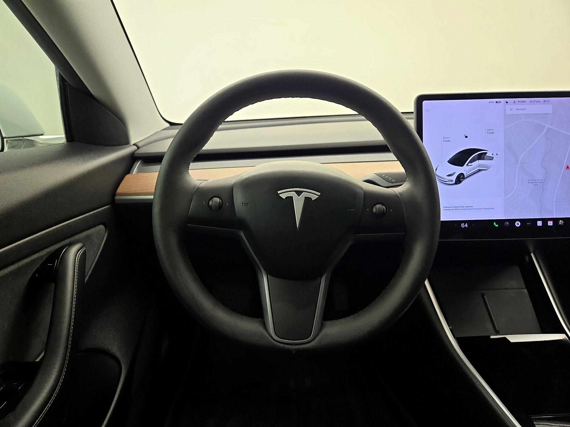 Thumbnail: 2020 Tesla Model 3 - 10