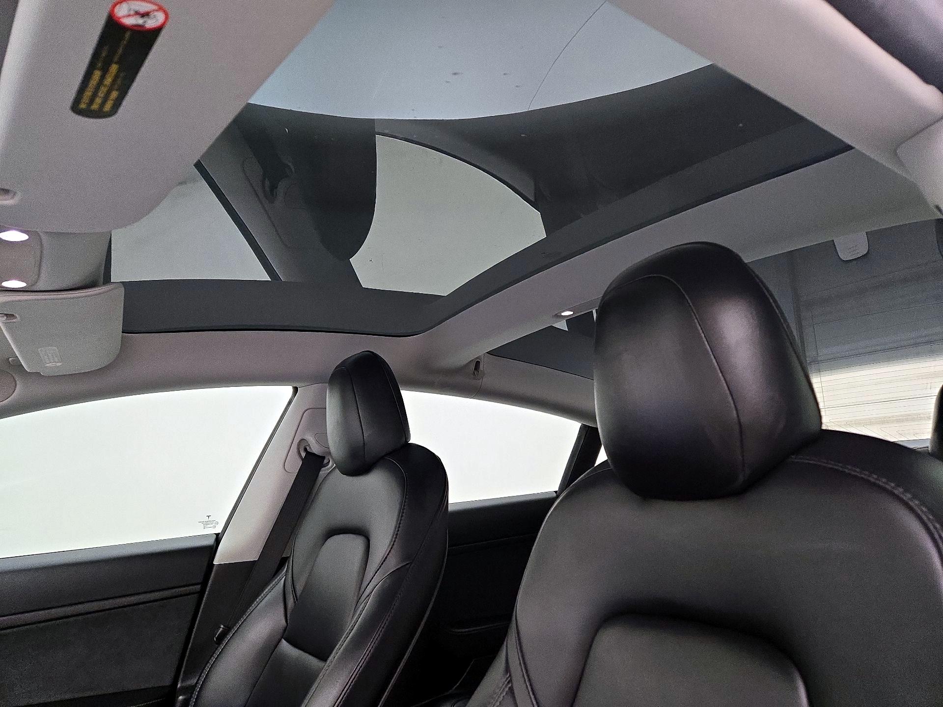 Thumbnail: 2020 Tesla Model 3 - 19