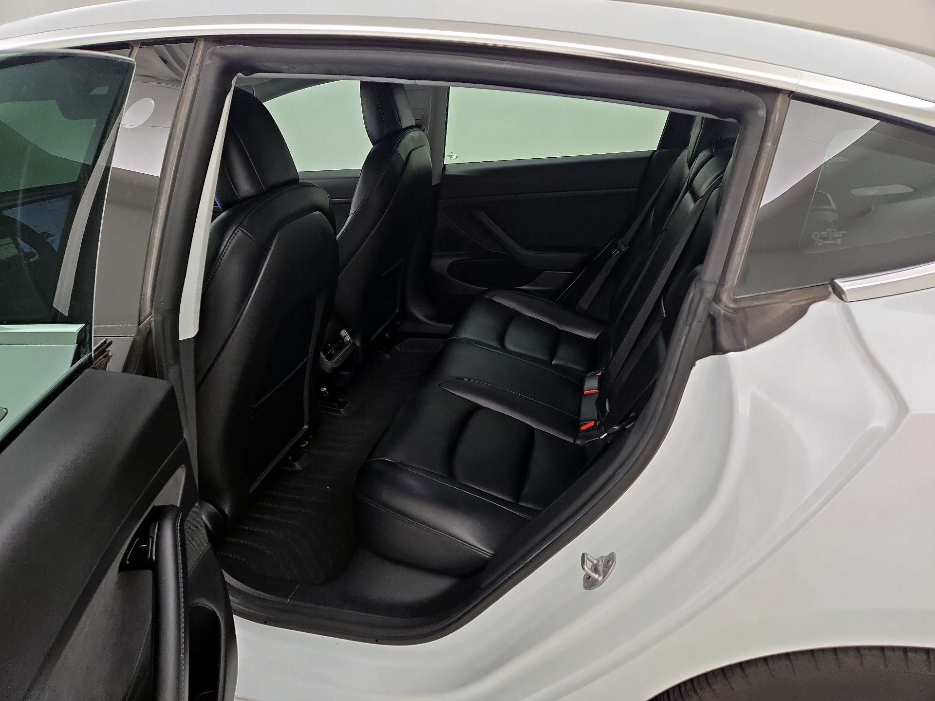 Thumbnail: 2020 Tesla Model 3 - 20