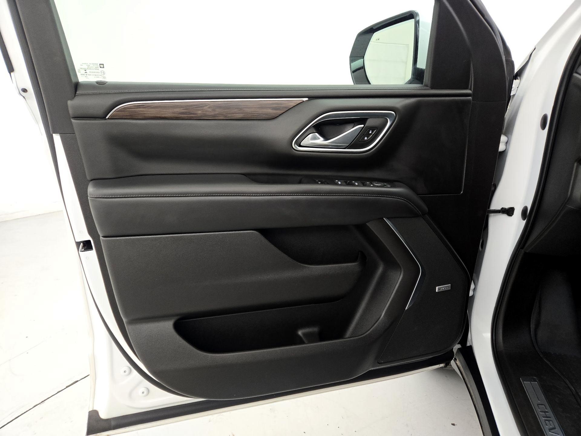 Thumbnail: 2021 Chevrolet Suburban - 12