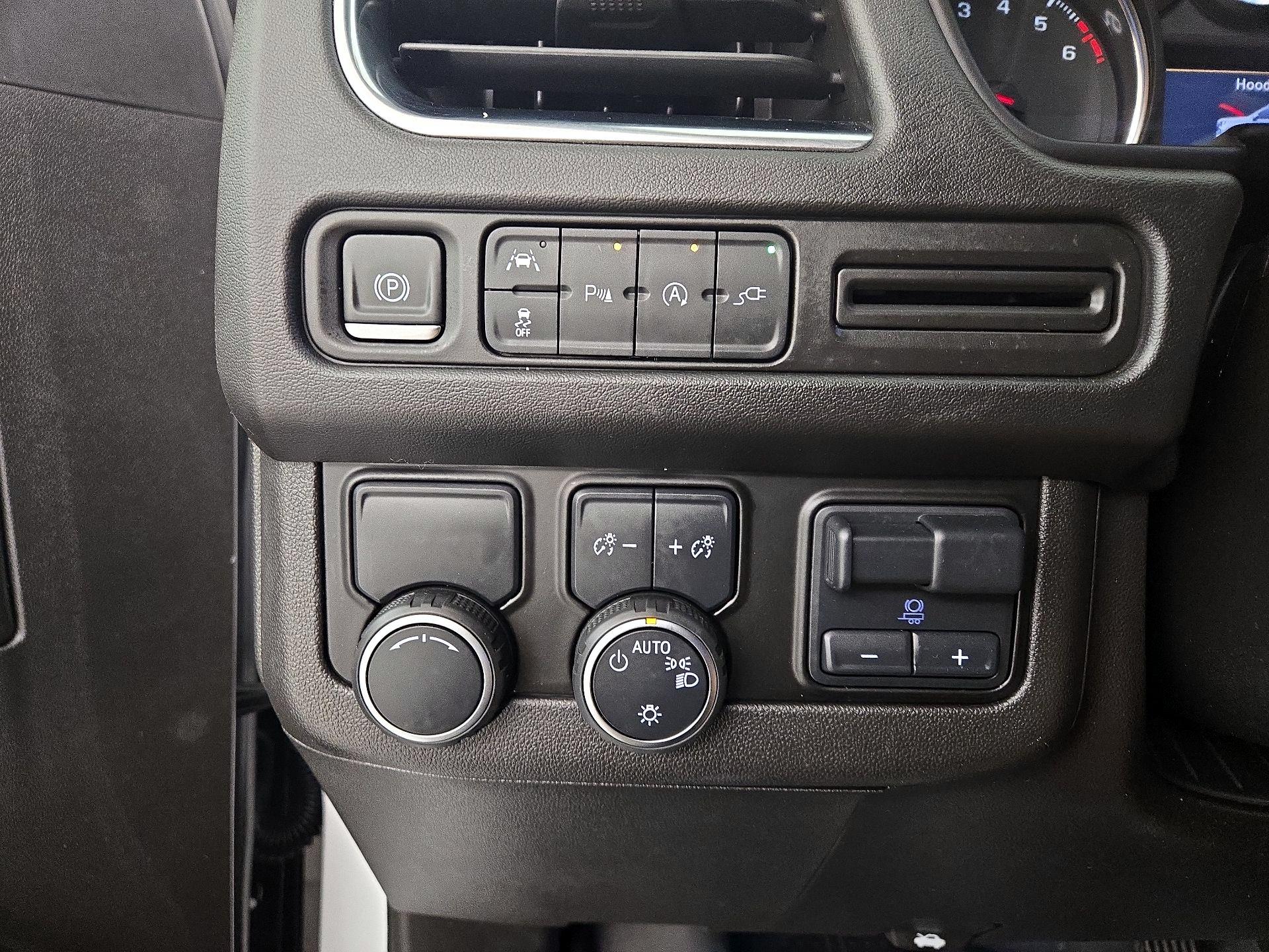 Thumbnail: 2021 Chevrolet Suburban - 13