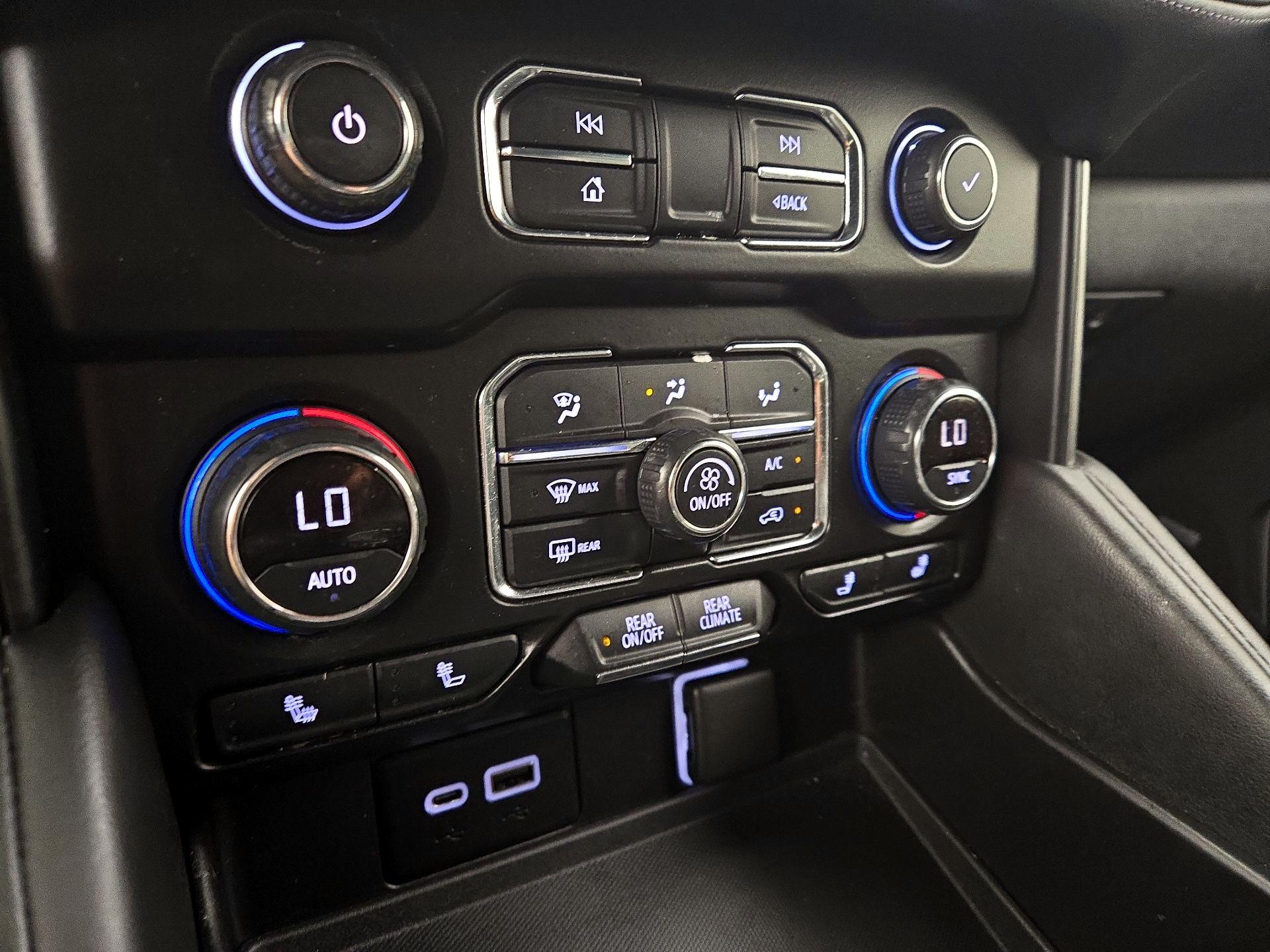 Thumbnail: 2021 Chevrolet Suburban - 16