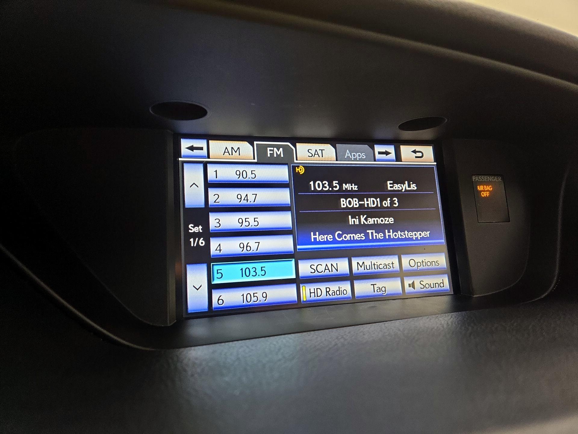 Thumbnail: 2014 Lexus ES - 15