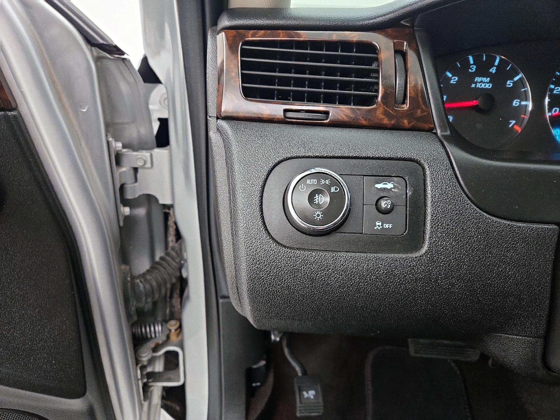 Thumbnail: 2015 Chevrolet Impala - 11