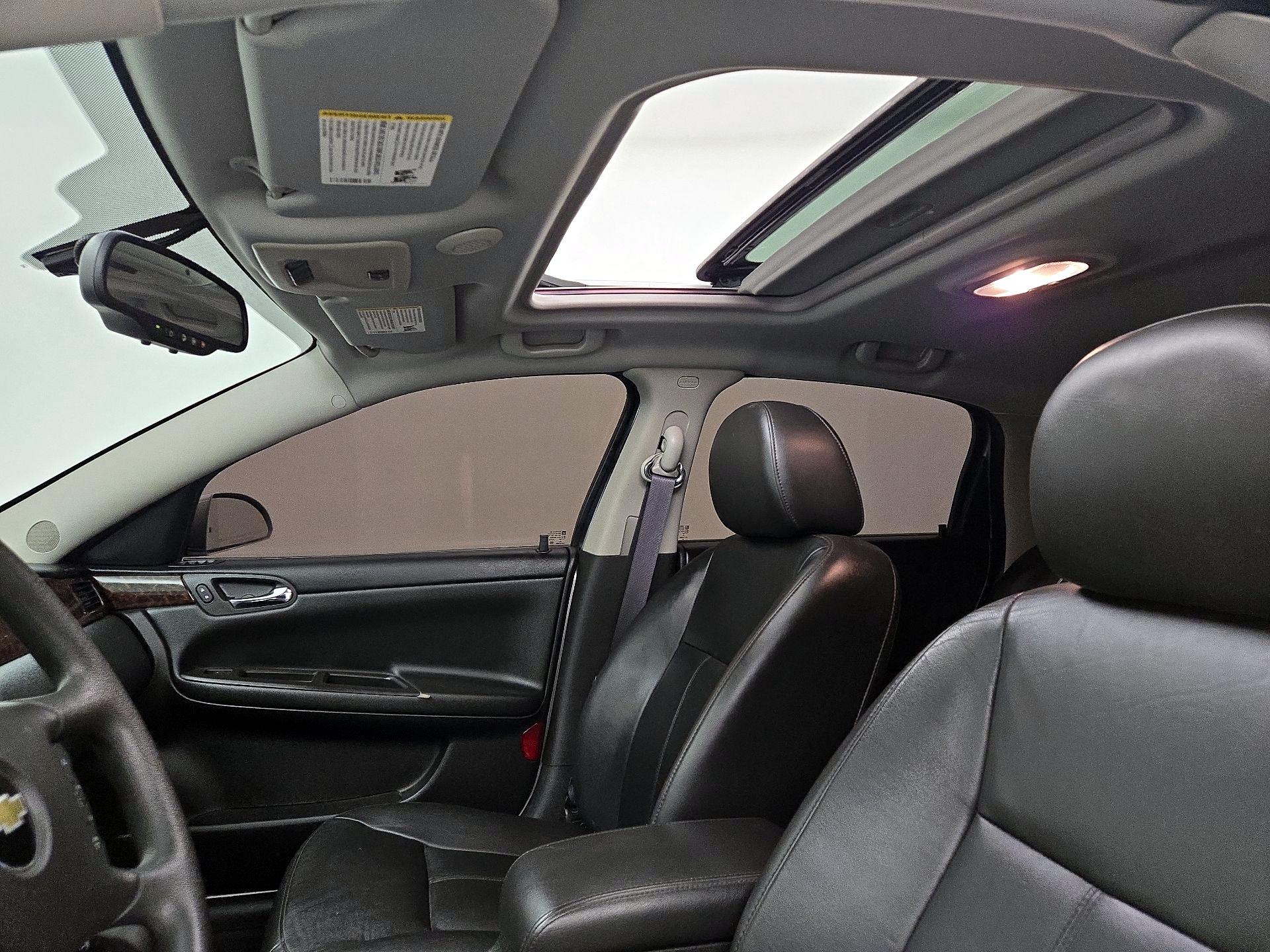 Thumbnail: 2015 Chevrolet Impala - 15