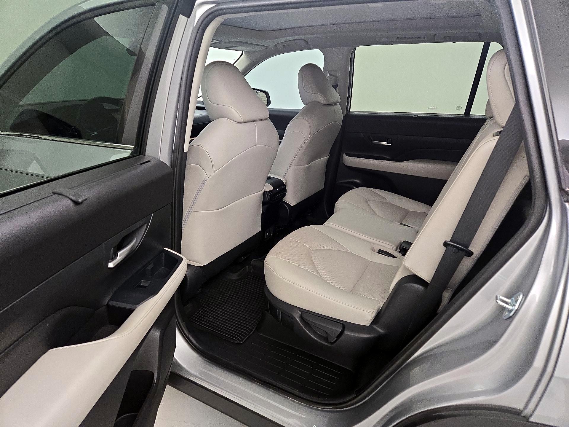 Thumbnail: 2024 Toyota Grand Highlander - 20