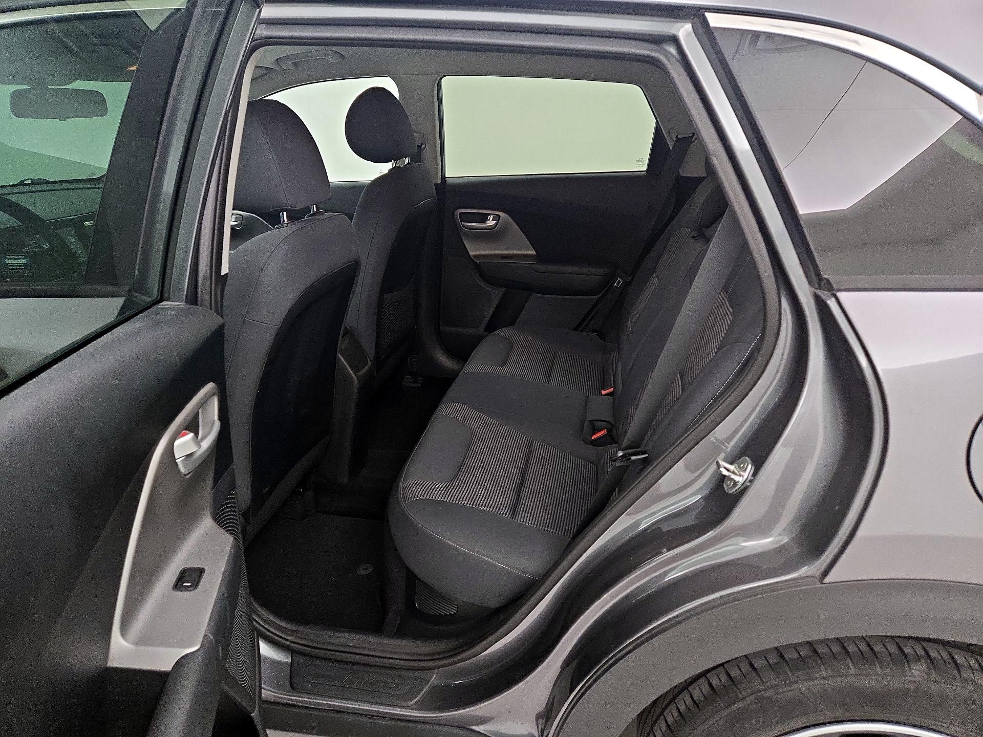 Thumbnail: 2018 Kia Niro - 17