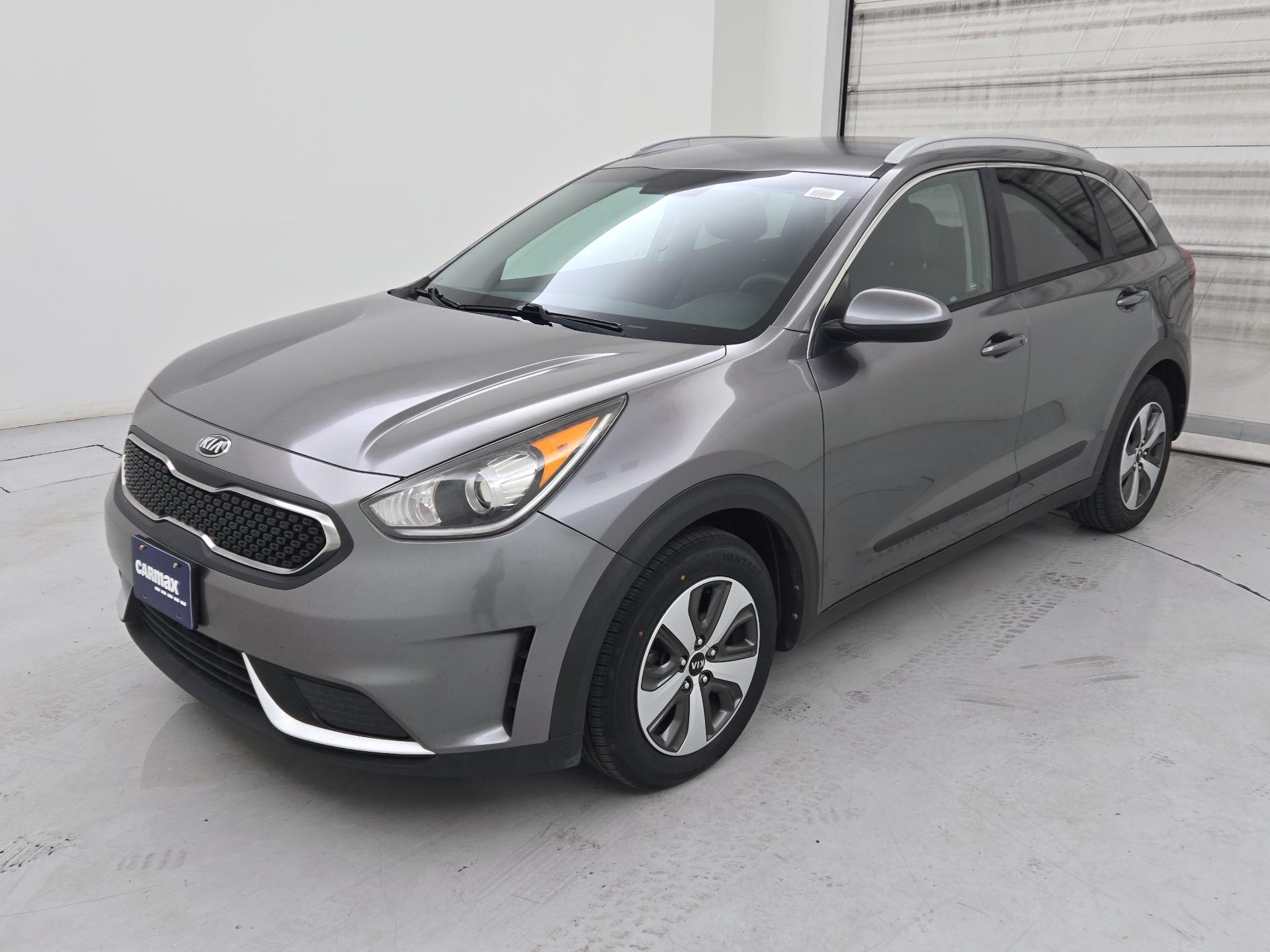 Thumbnail: 2018 Kia Niro - 3