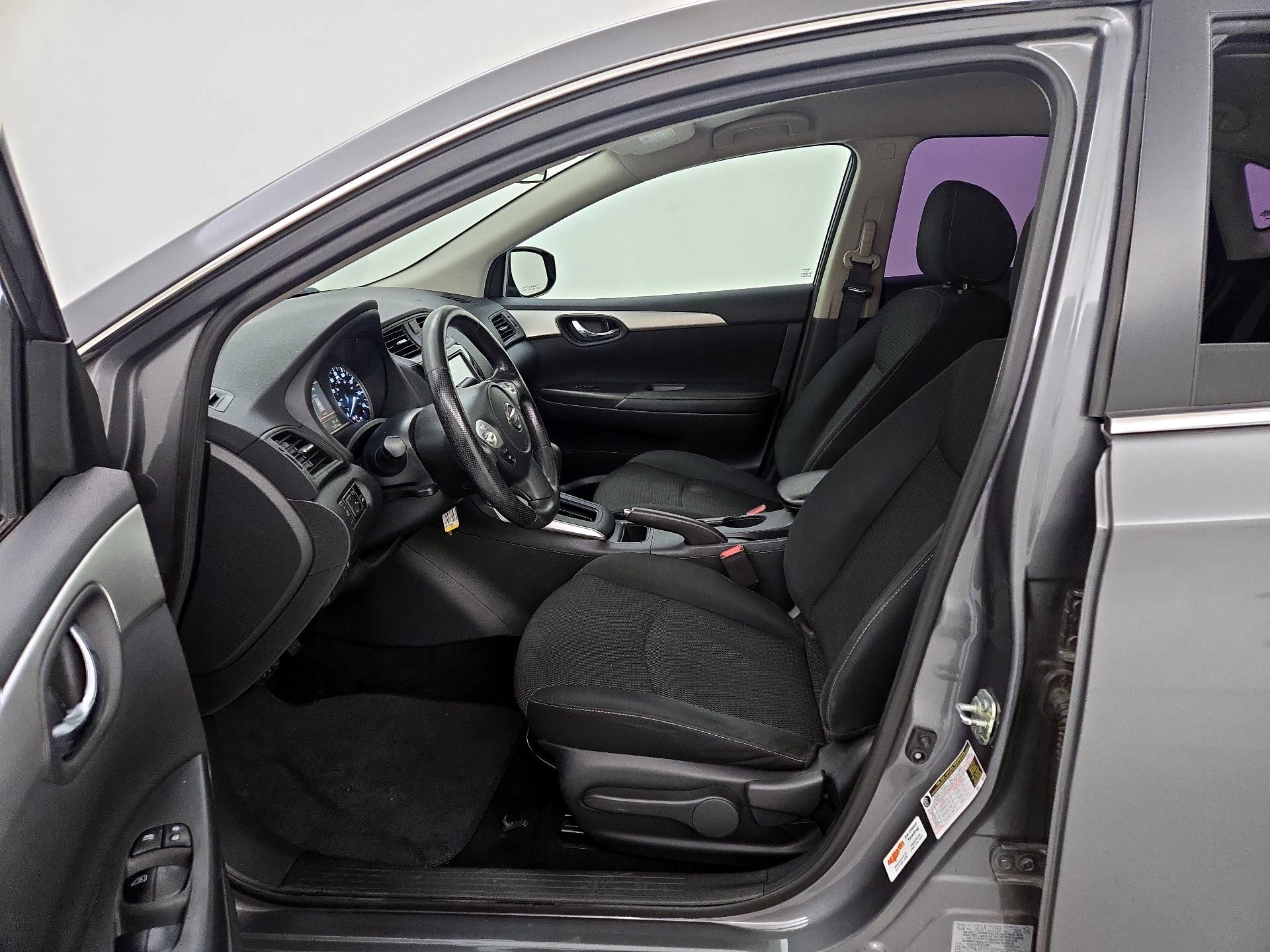 Thumbnail: 2019 Nissan Sentra - 11