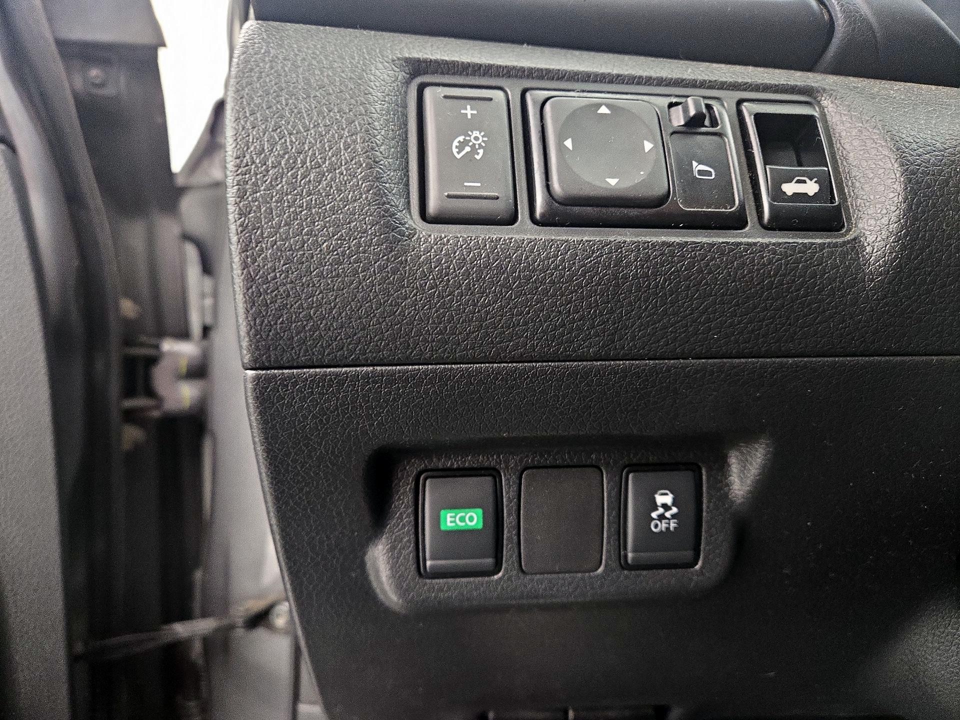 Thumbnail: 2019 Nissan Sentra - 13