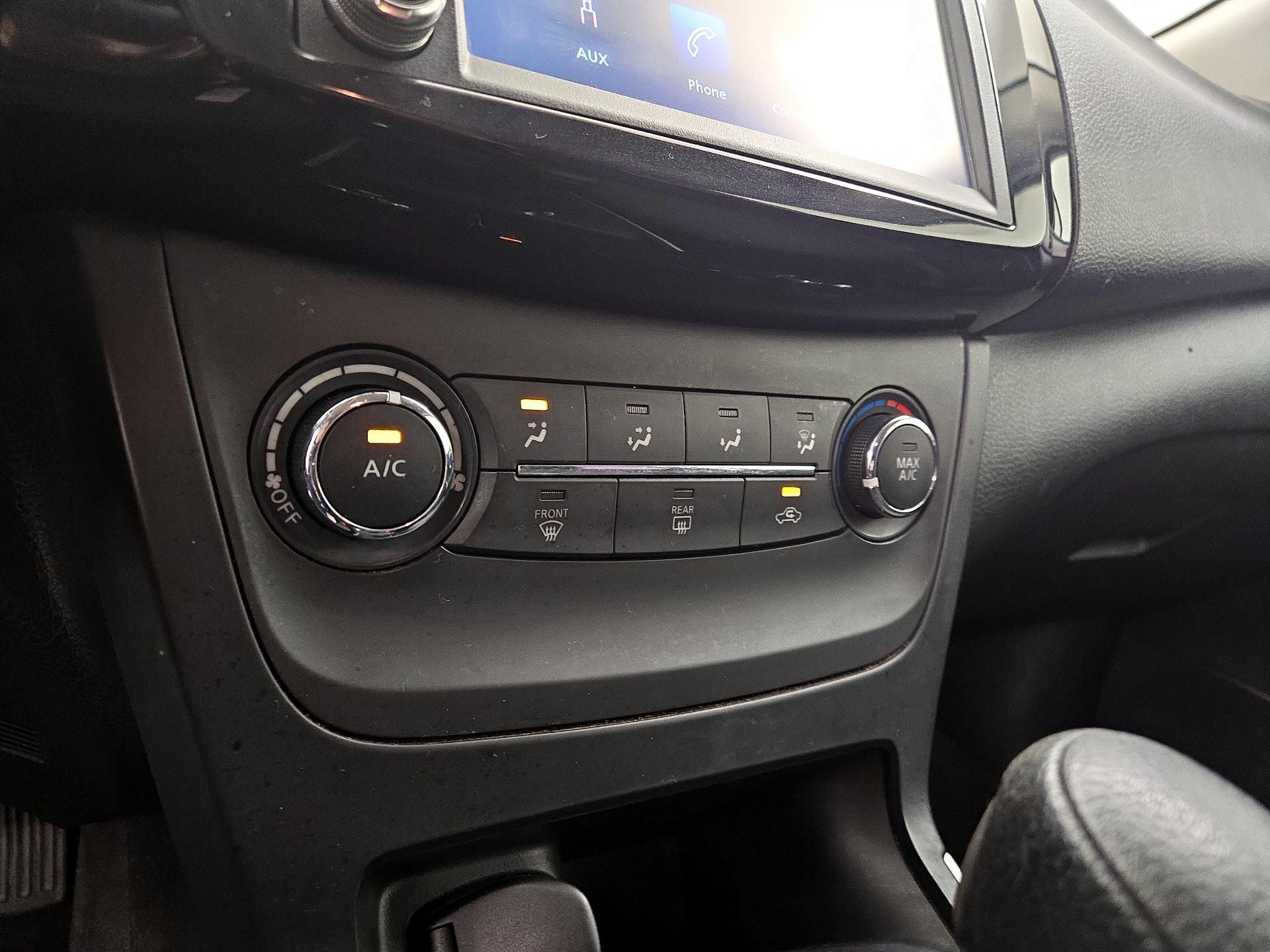 Thumbnail: 2019 Nissan Sentra - 16