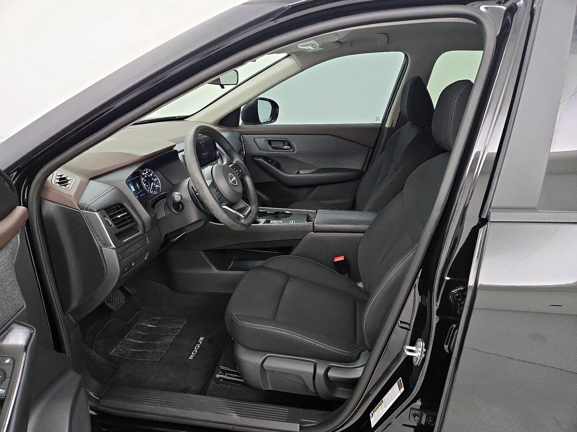 Thumbnail: 2023 Nissan Rogue - 11