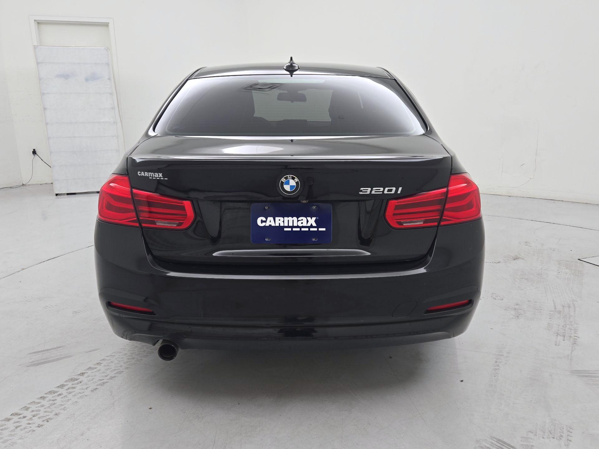 Thumbnail: 2018 BMW 3 Series - 6