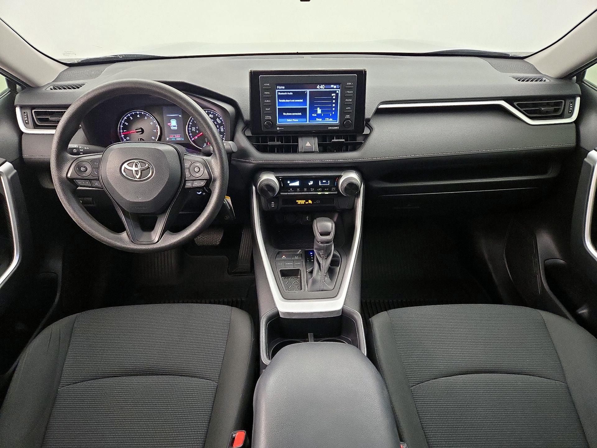 Thumbnail: 2022 Toyota RAV4 - 9