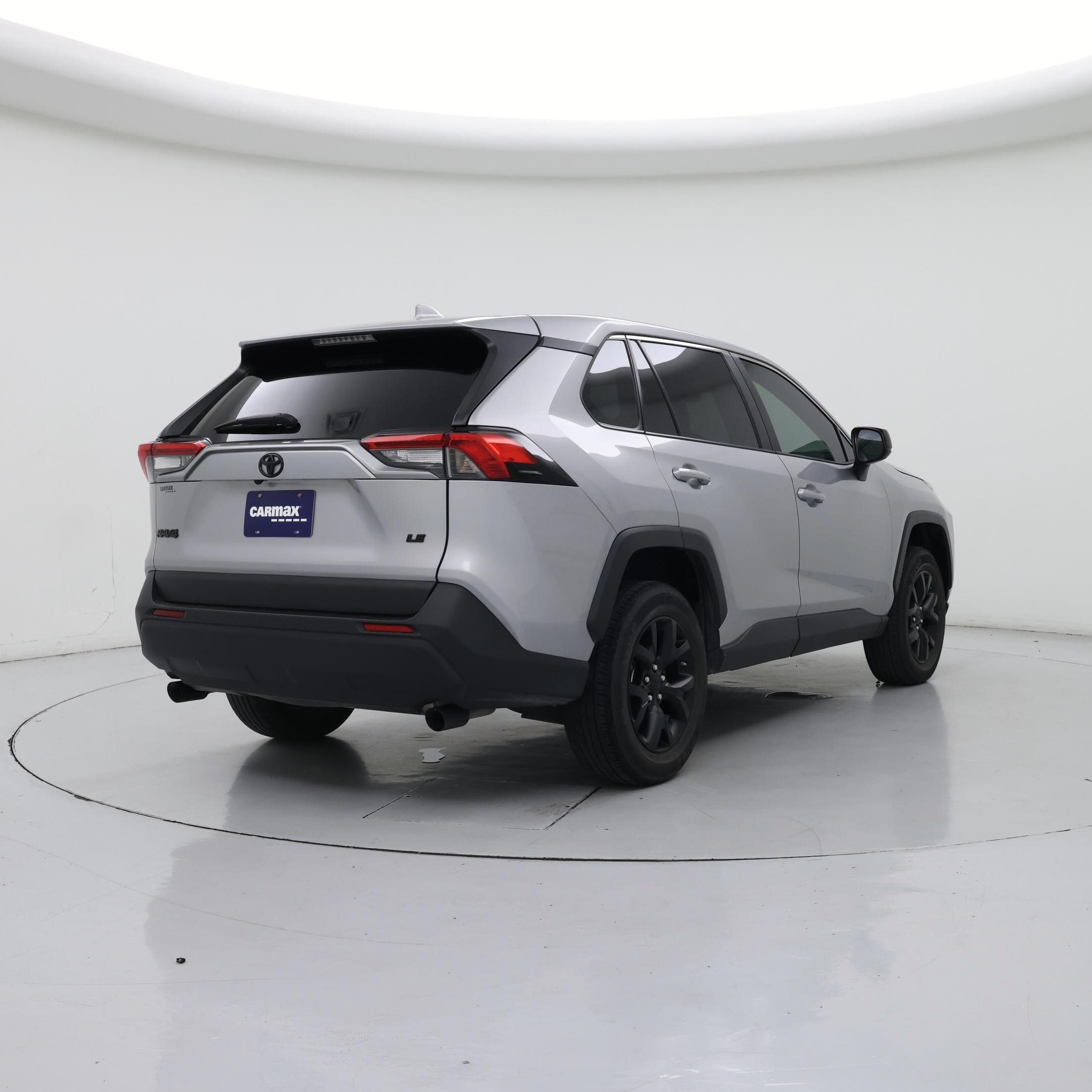 Thumbnail: 2022 Toyota RAV4 - 8