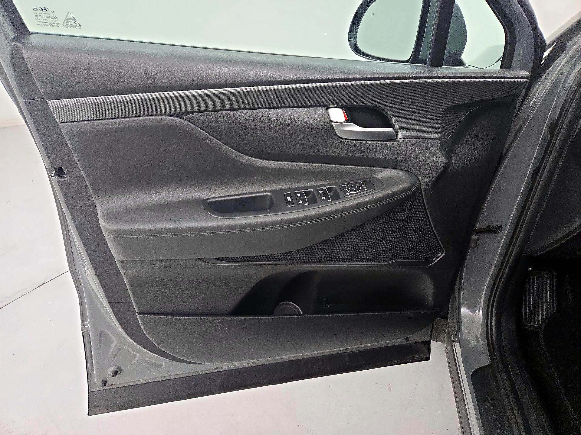 Thumbnail: 2023 Hyundai Santa Fe - 12