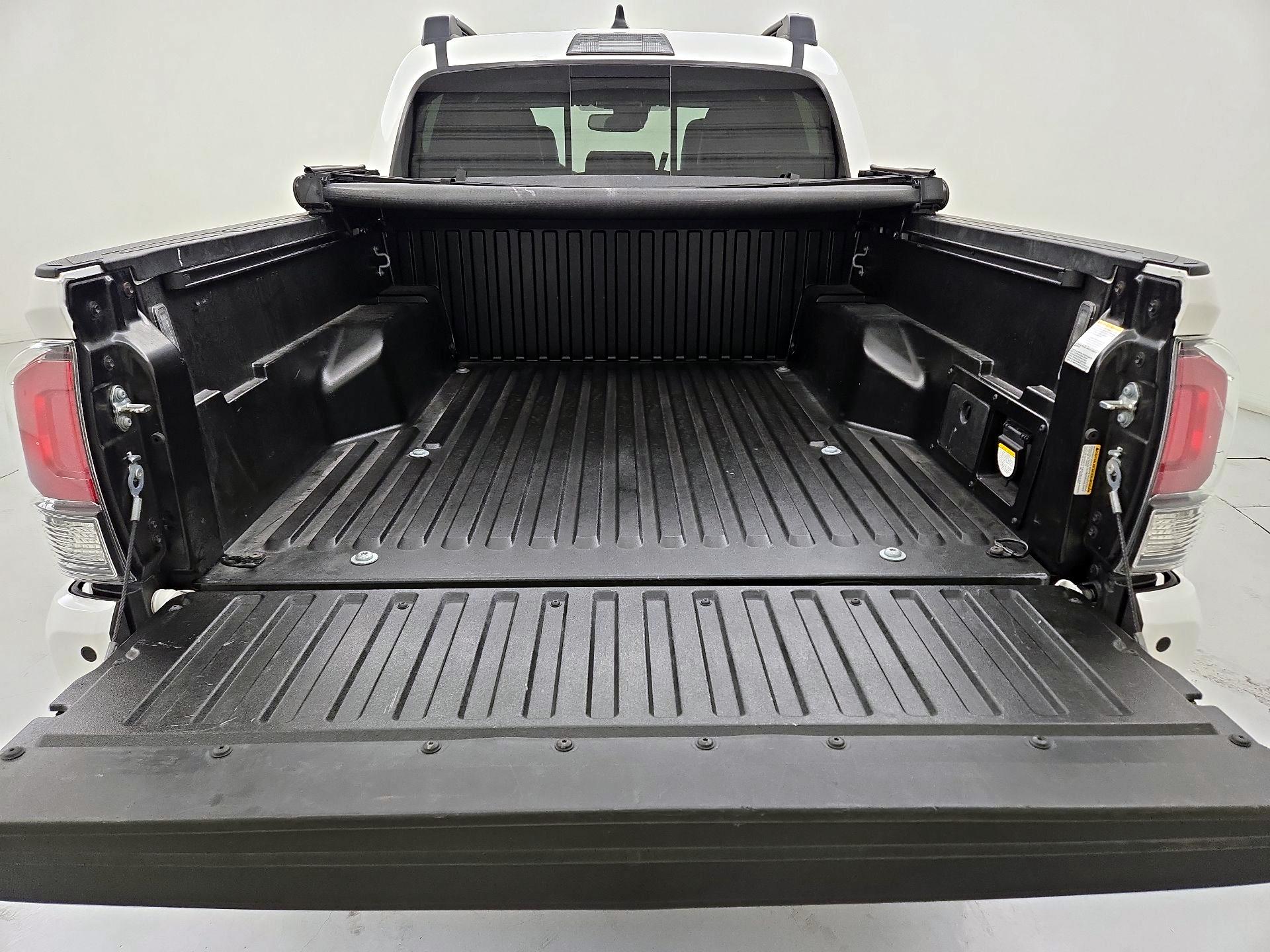 Thumbnail: 2022 Toyota Tacoma - 20