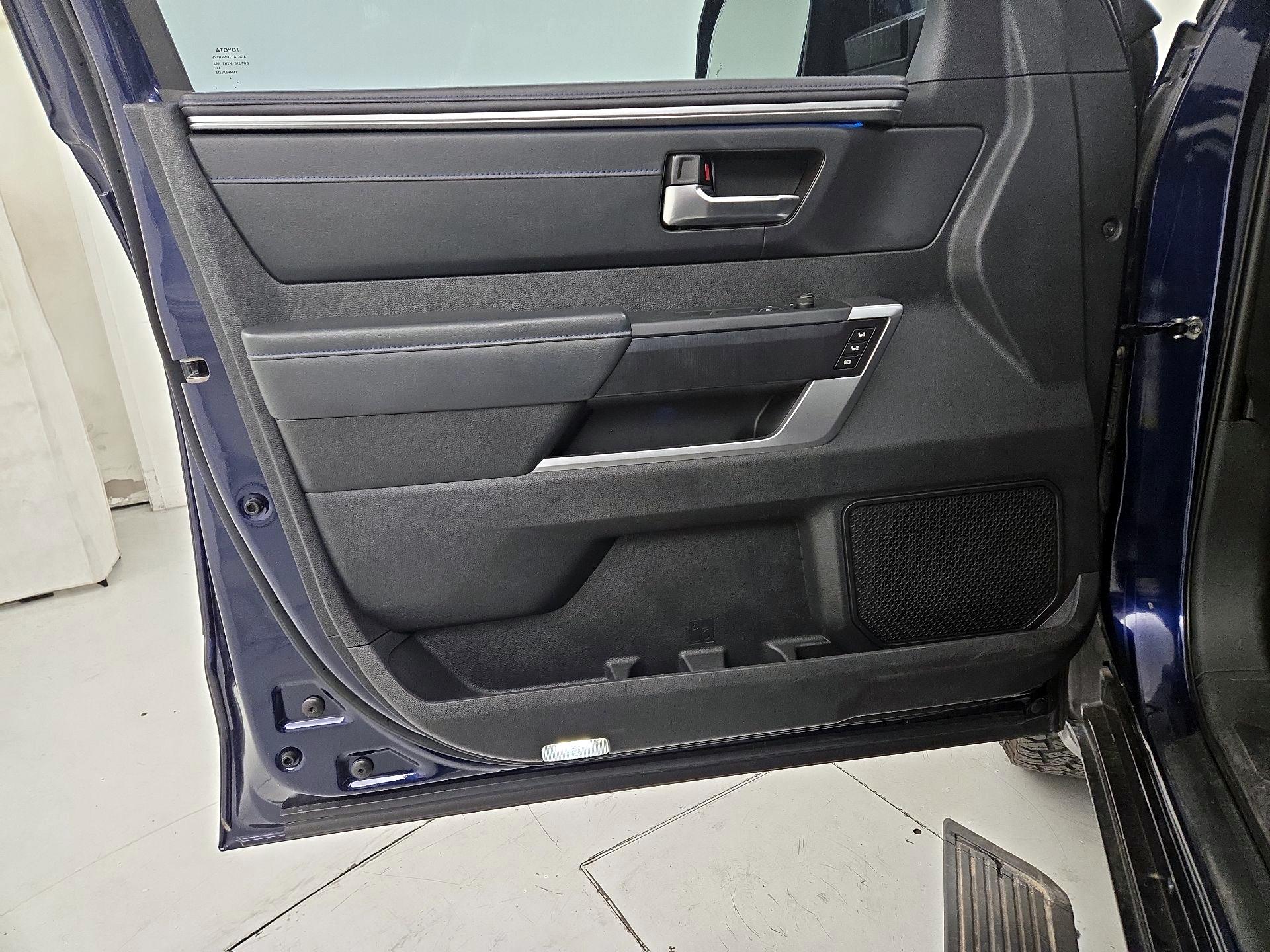 Thumbnail: 2022 Toyota Tundra - 12