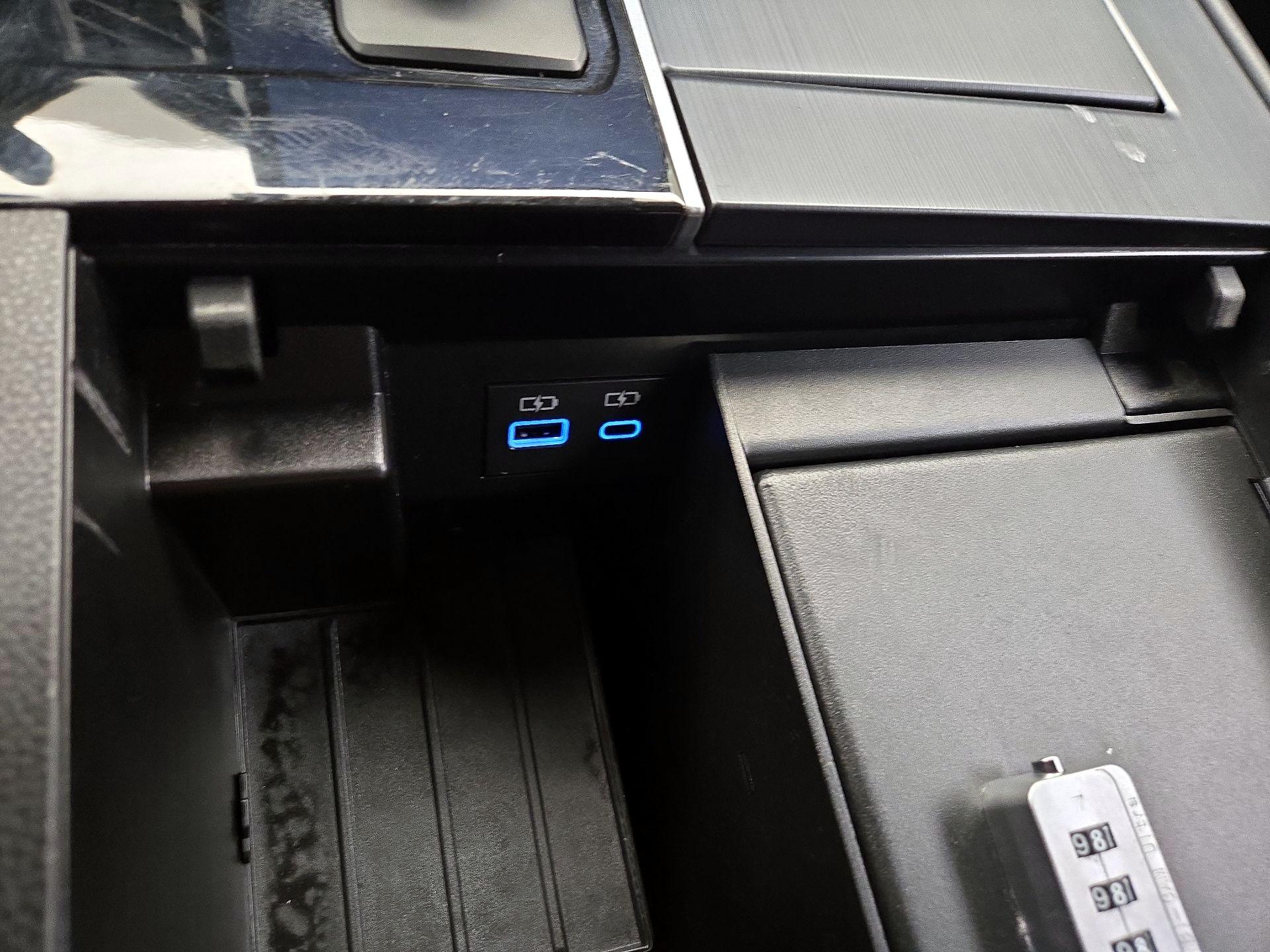 Thumbnail: 2022 Toyota Tundra - 18