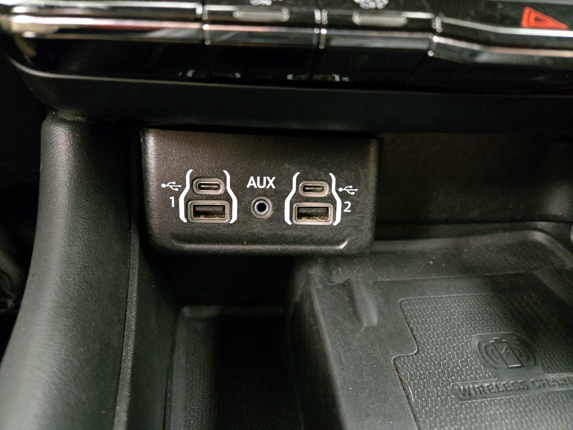 Thumbnail: 2022 Dodge Durango - 19