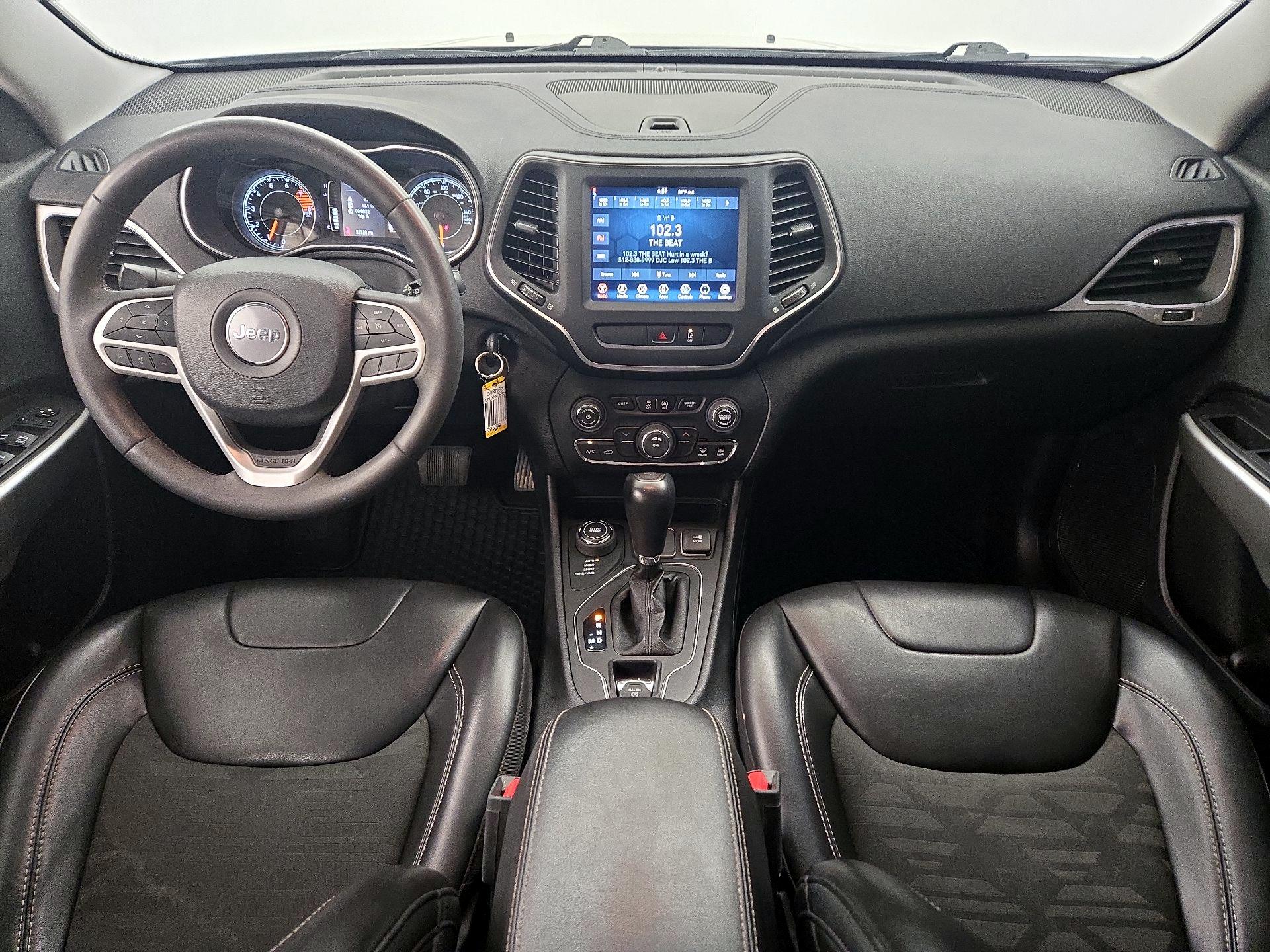 Thumbnail: 2022 Jeep Cherokee - 9