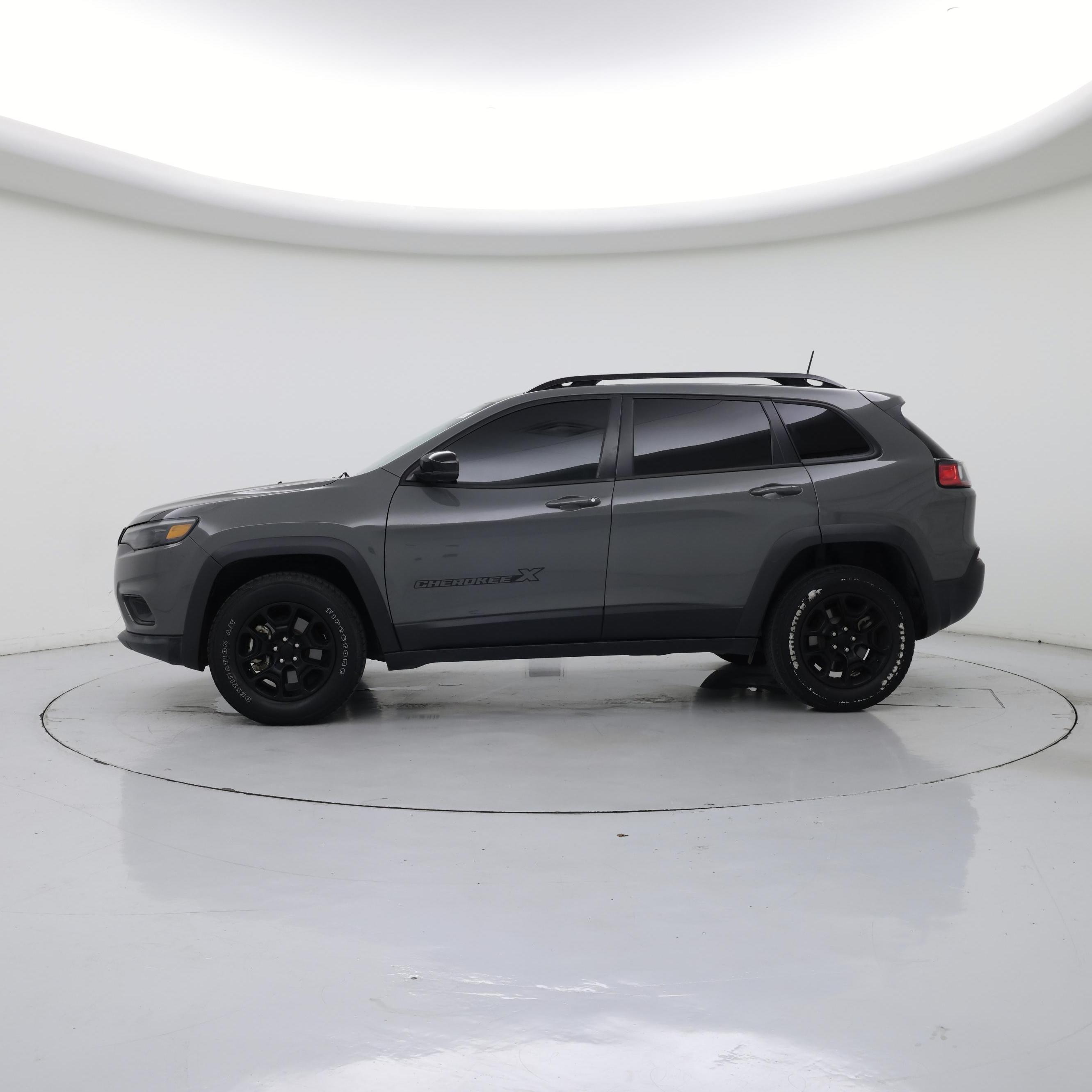 Thumbnail: 2022 Jeep Cherokee - 3