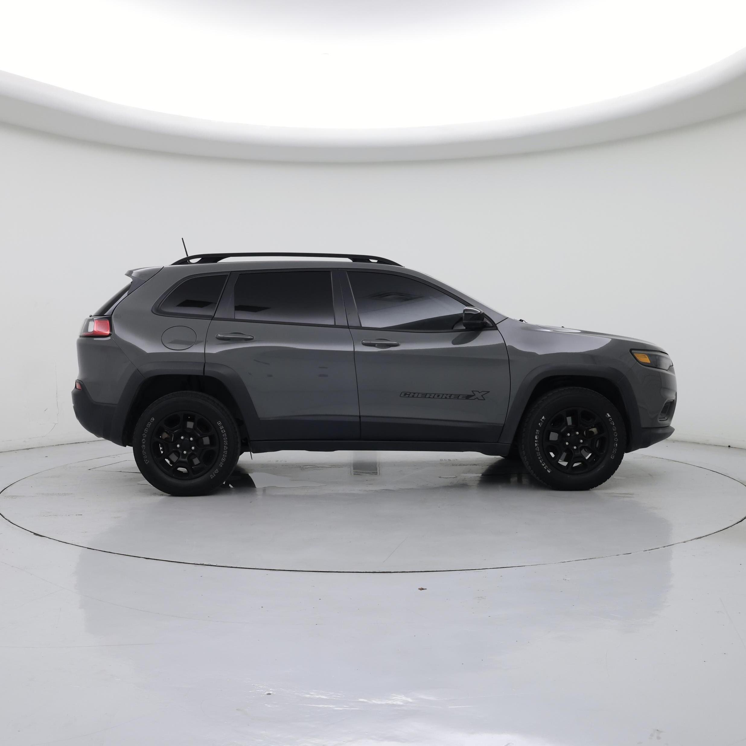 Thumbnail: 2022 Jeep Cherokee - 7