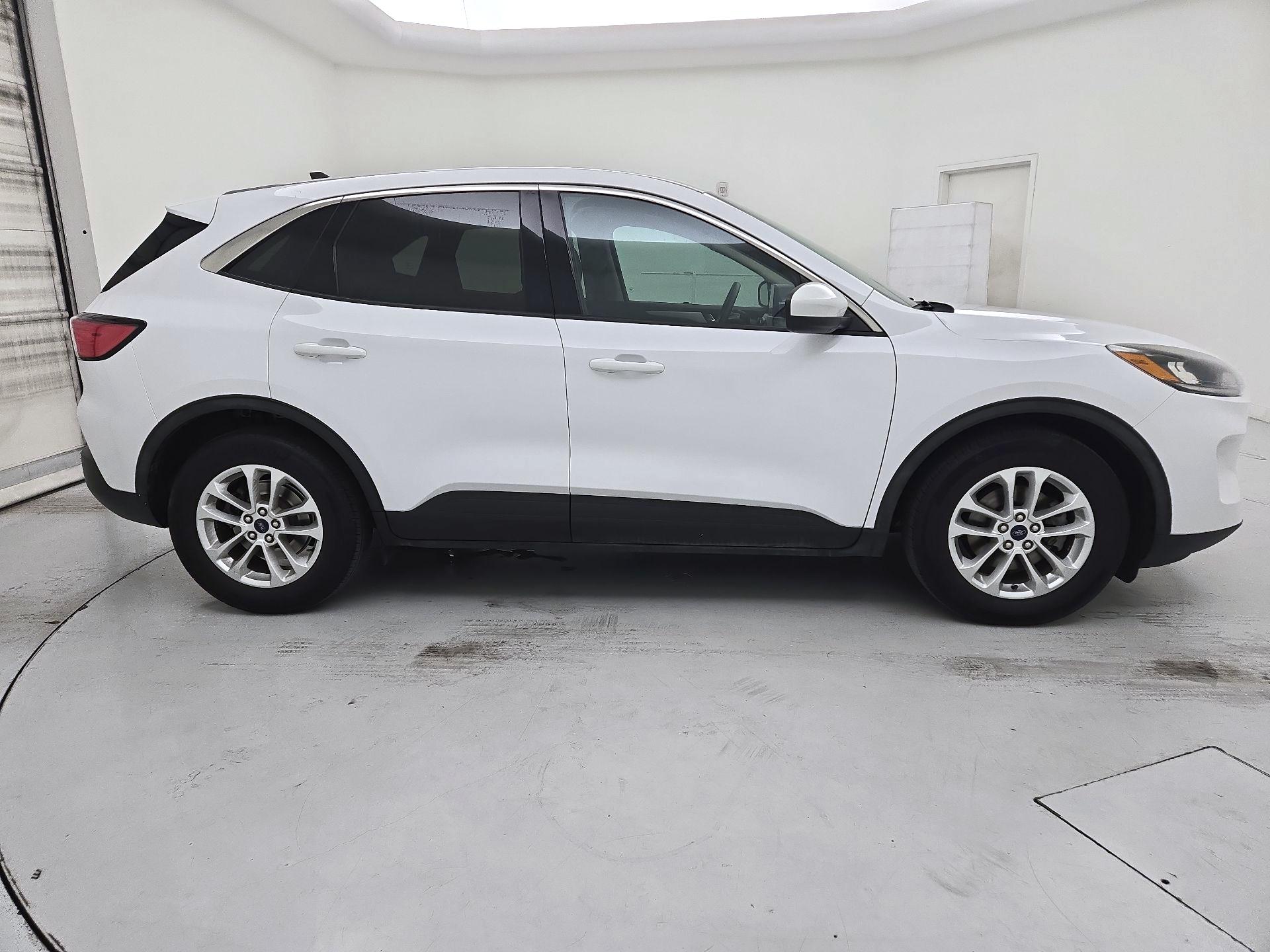 Thumbnail: 2020 Ford Escape - 4