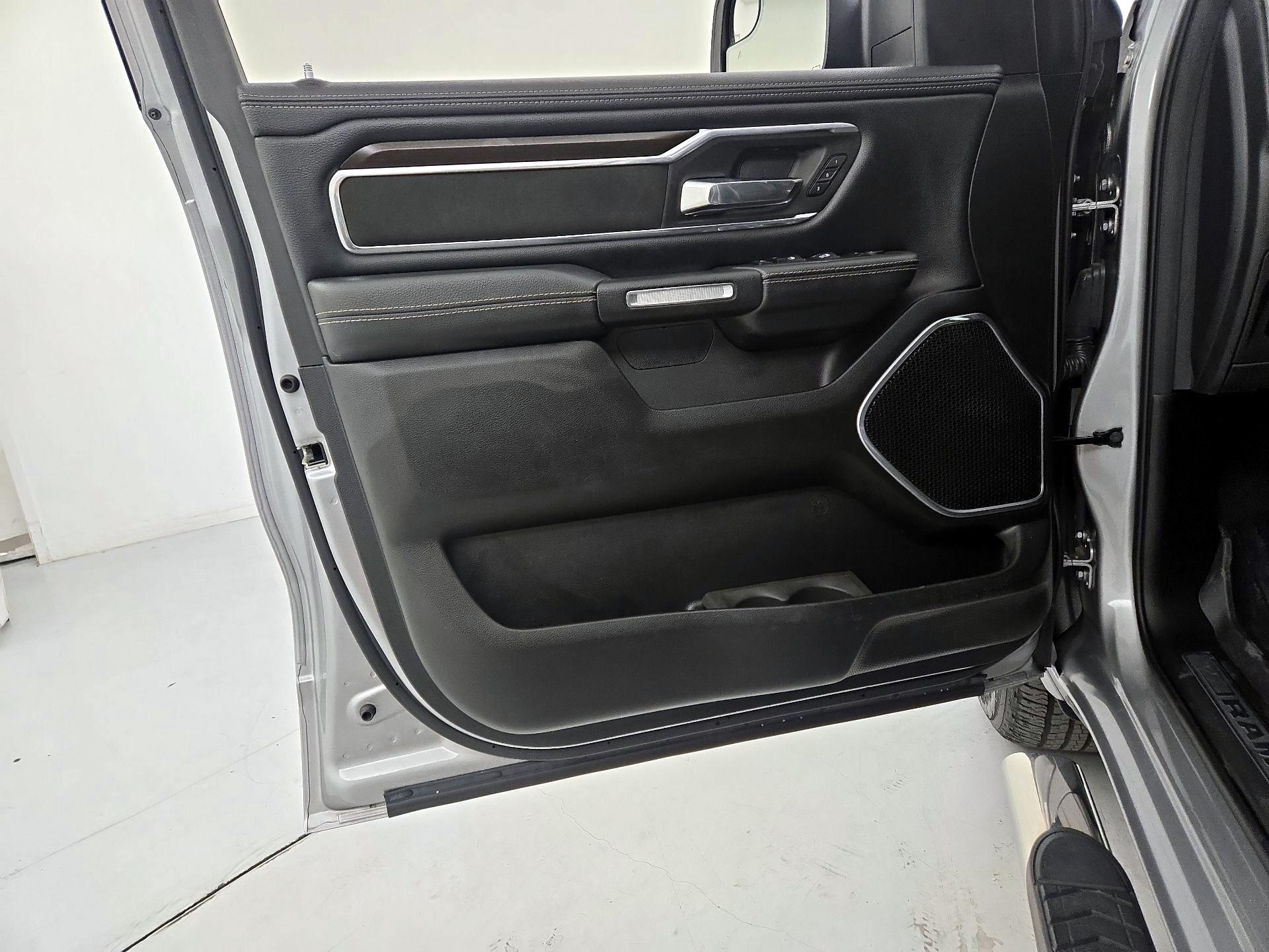 Thumbnail: 2022 RAM 1500 - 10