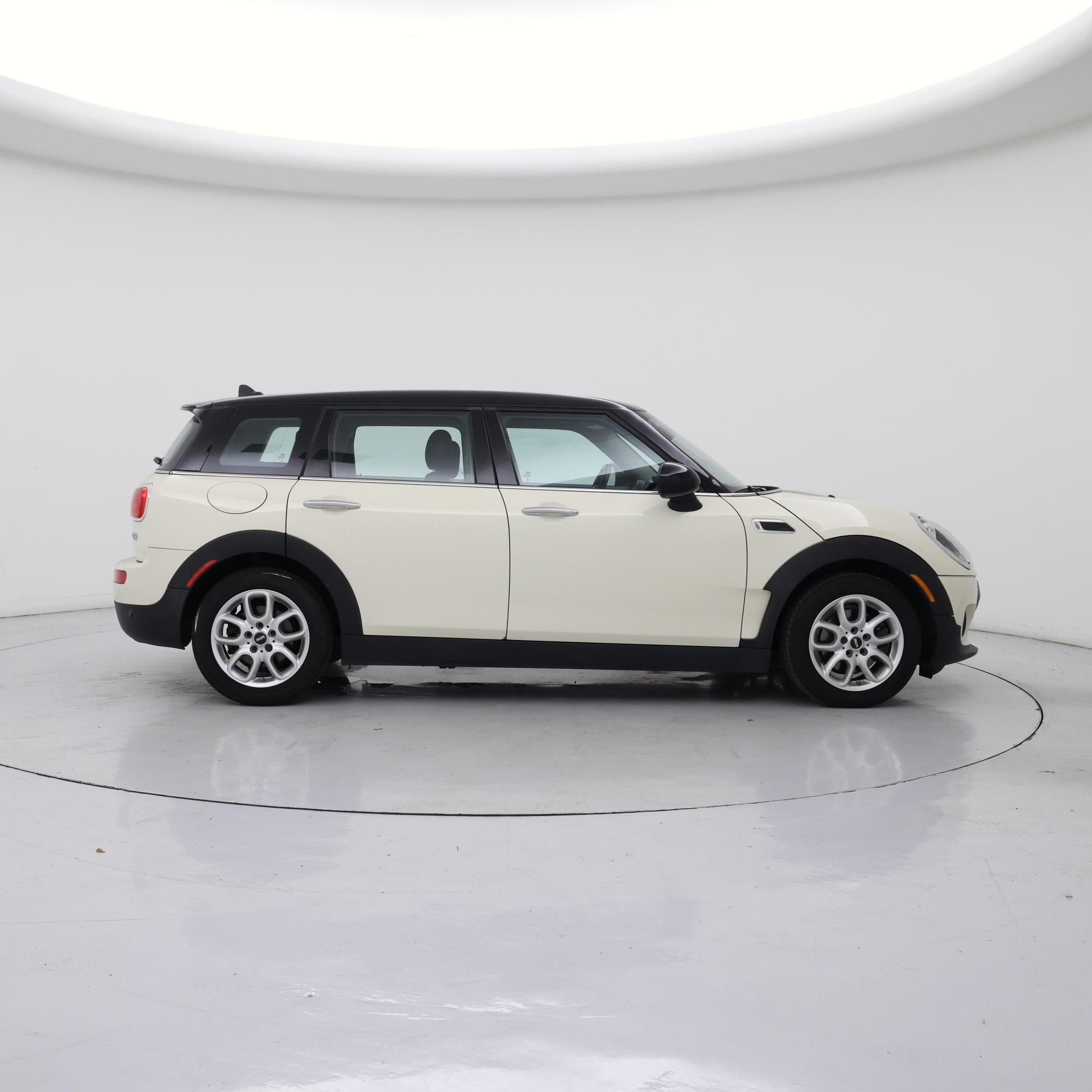 Thumbnail: 2017 MINI Cooper Clubman - 7