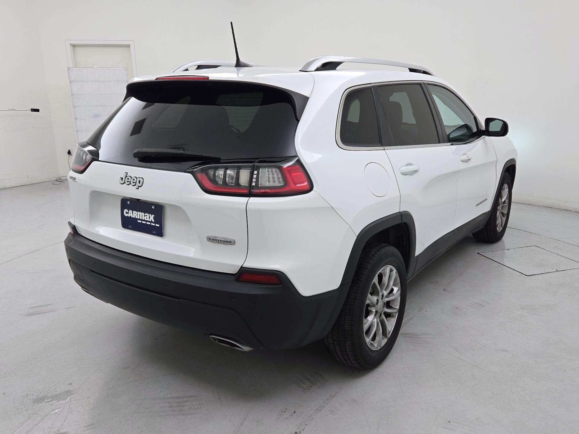 Thumbnail: 2019 Jeep Cherokee - 5