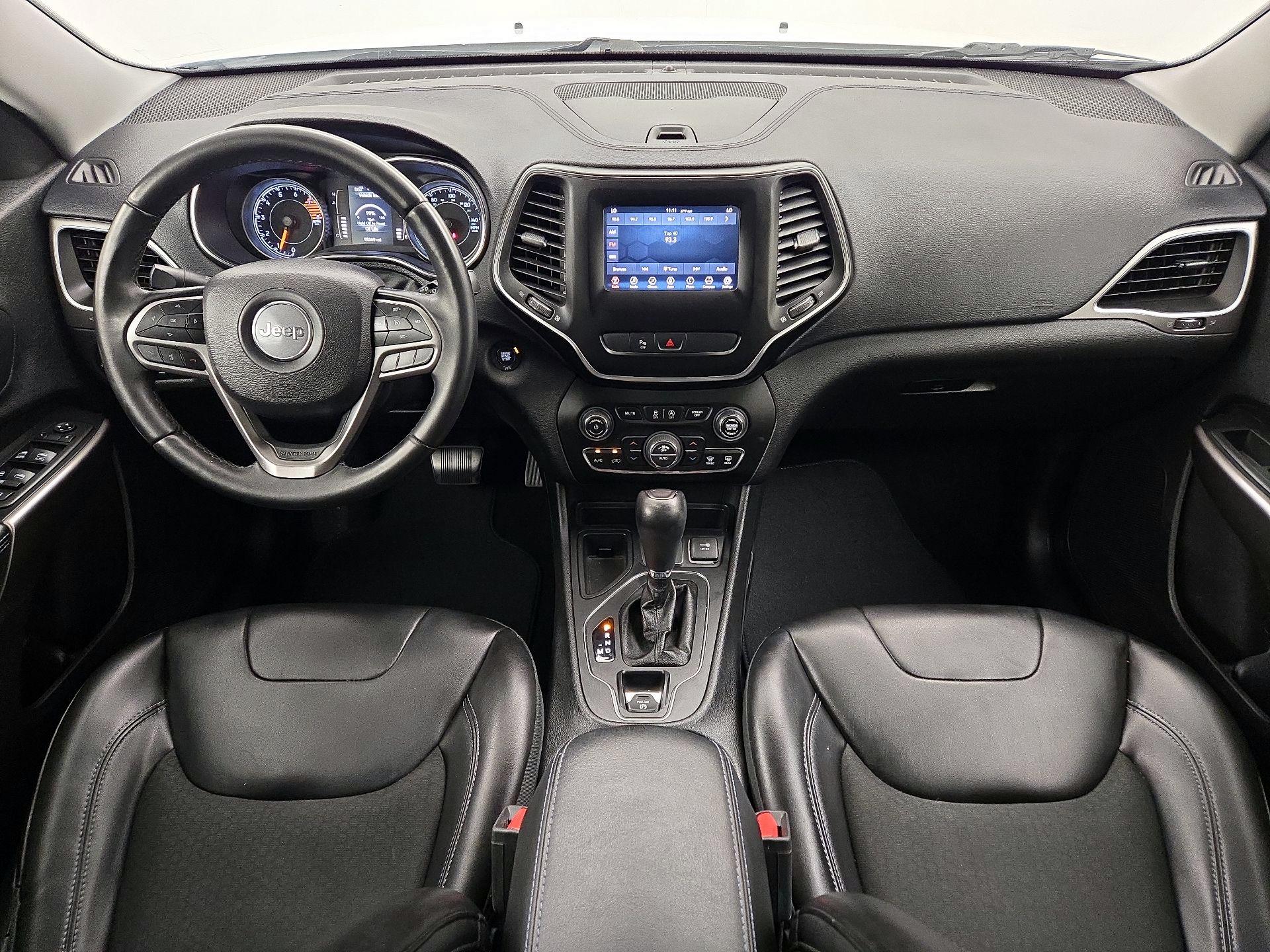 Thumbnail: 2019 Jeep Cherokee - 8