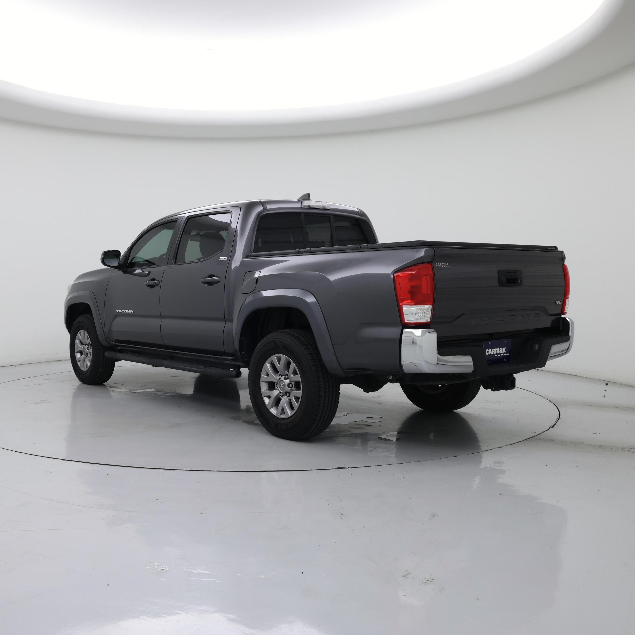 Thumbnail: 2016 Toyota Tacoma - 2