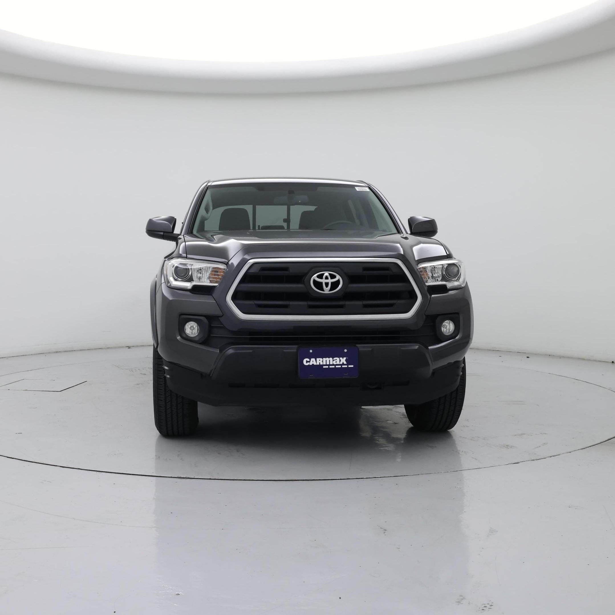 Thumbnail: 2016 Toyota Tacoma - 5