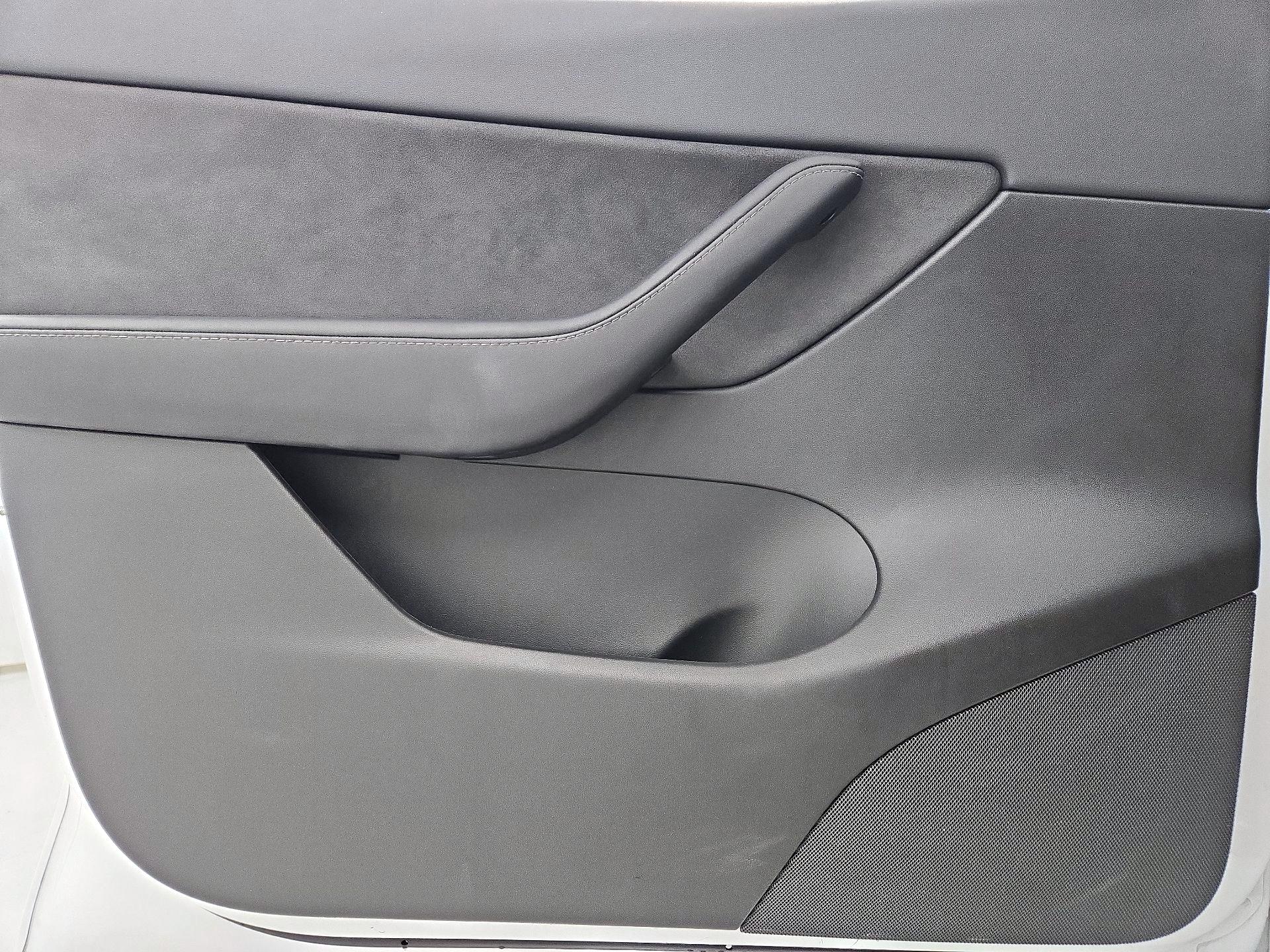 Thumbnail: 2021 Tesla Model Y - 10