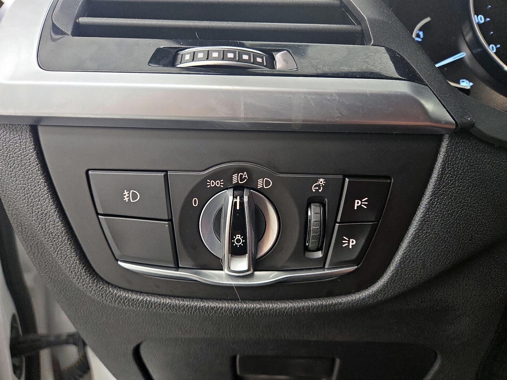 Thumbnail: 2021 BMW X3 - 11
