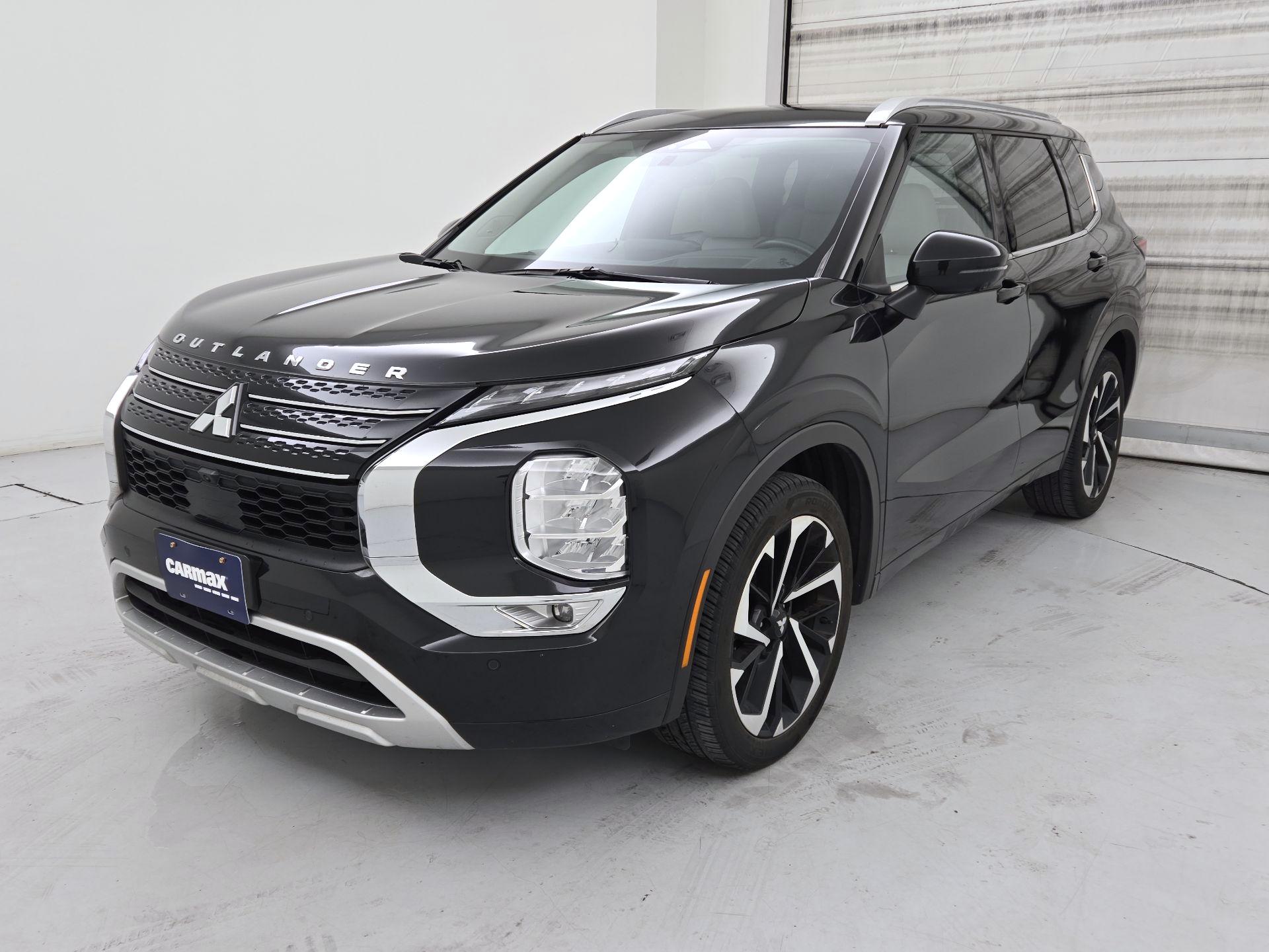 Thumbnail: 2024 Mitsubishi Outlander - 3