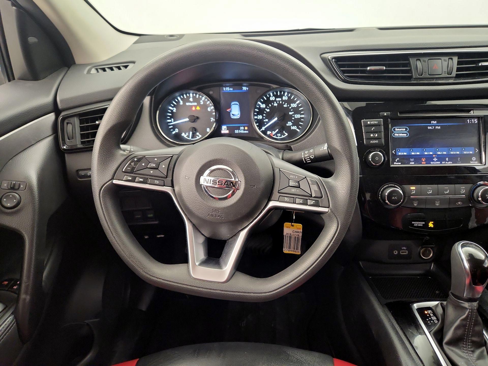 Thumbnail: 2020 Nissan Rogue Sport - 10