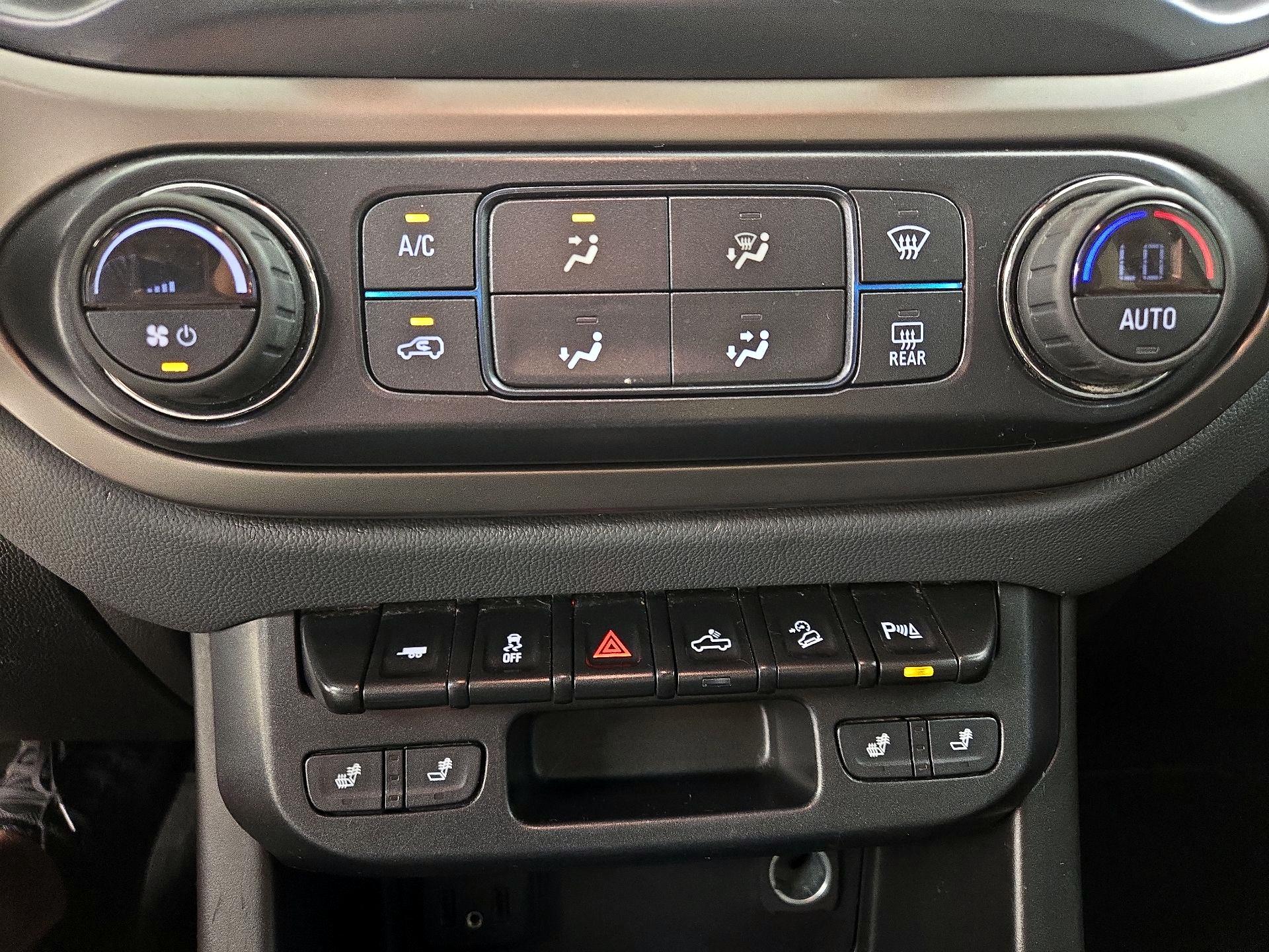 Thumbnail: 2019 Chevrolet Colorado - 14